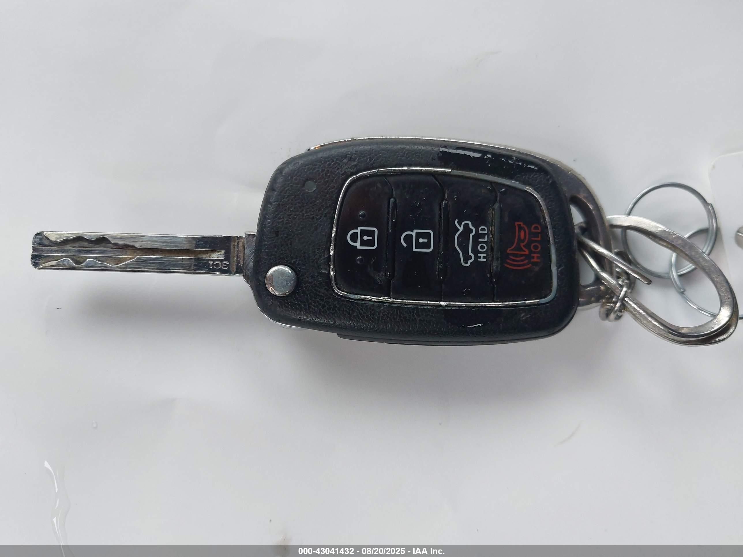 HYUNDAI SONATA image 11