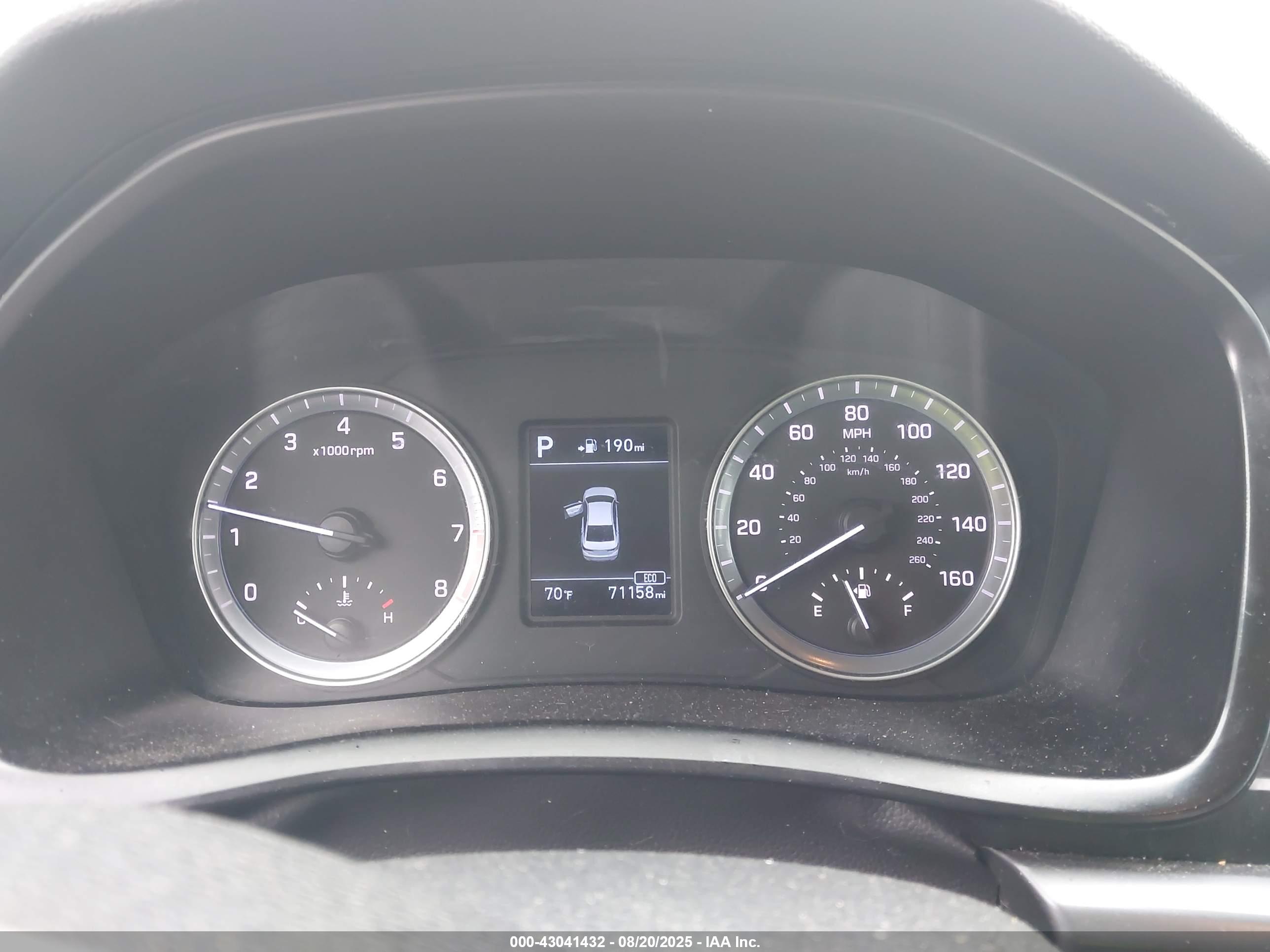 HYUNDAI SONATA image 7