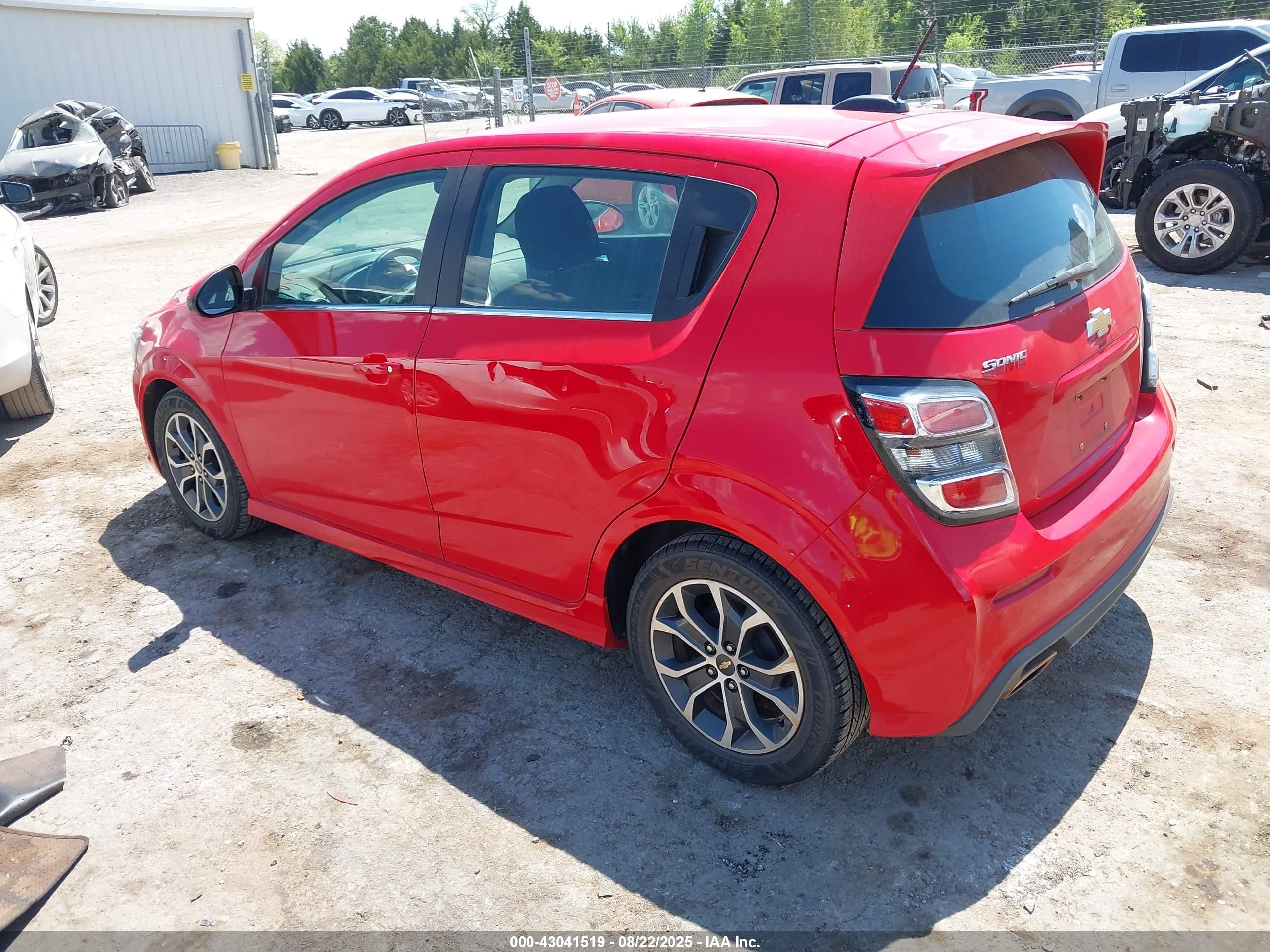 CHEVROLET SONIC image 3
