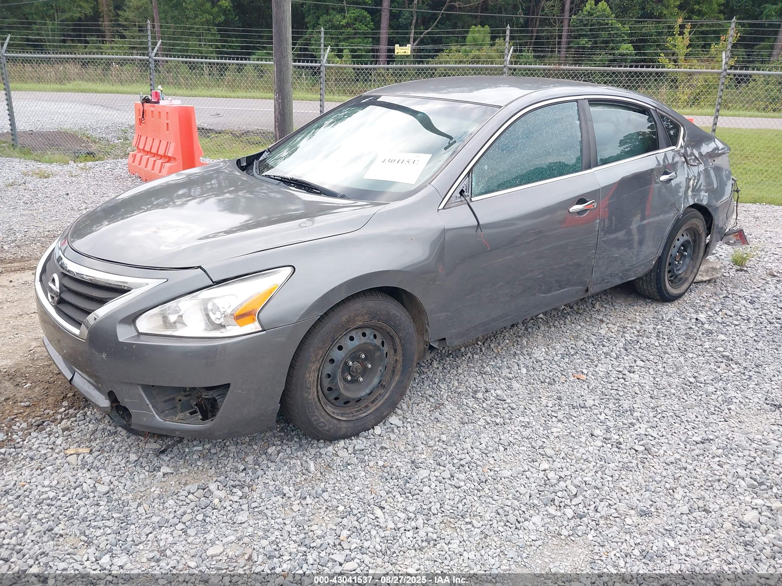 NISSAN ALTIMA image 2