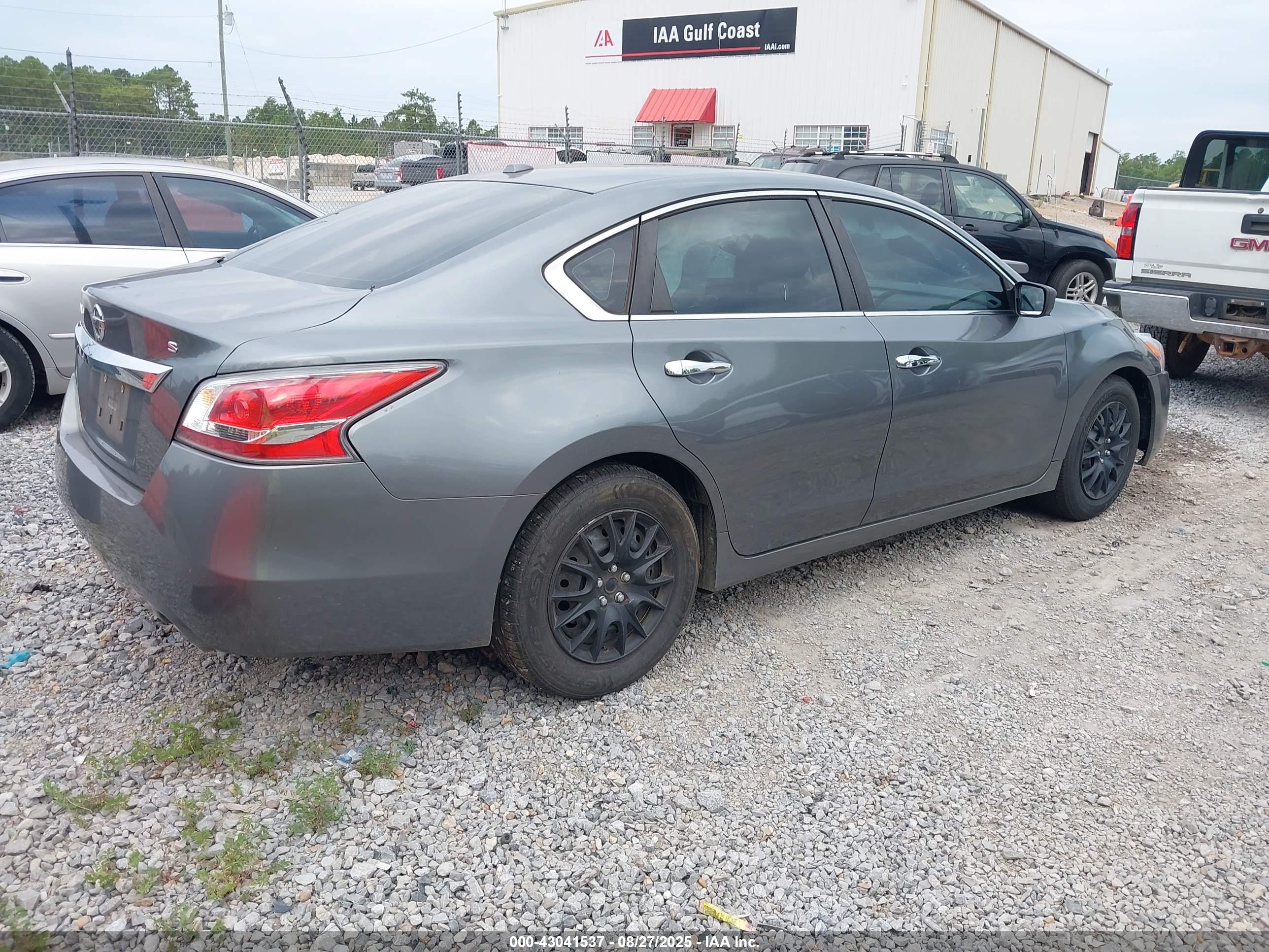 NISSAN ALTIMA image 4