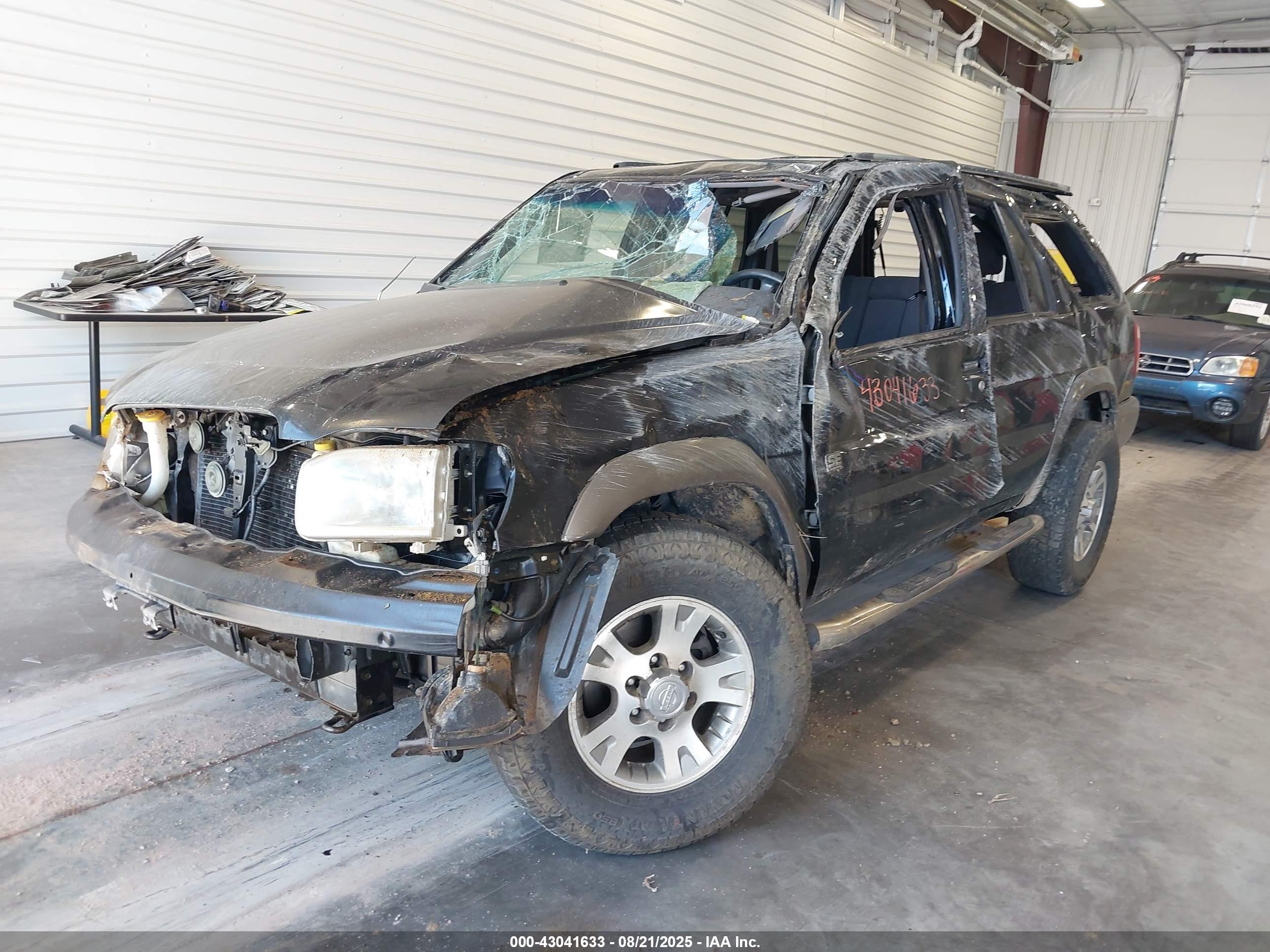 NISSAN PATHFINDER image 2