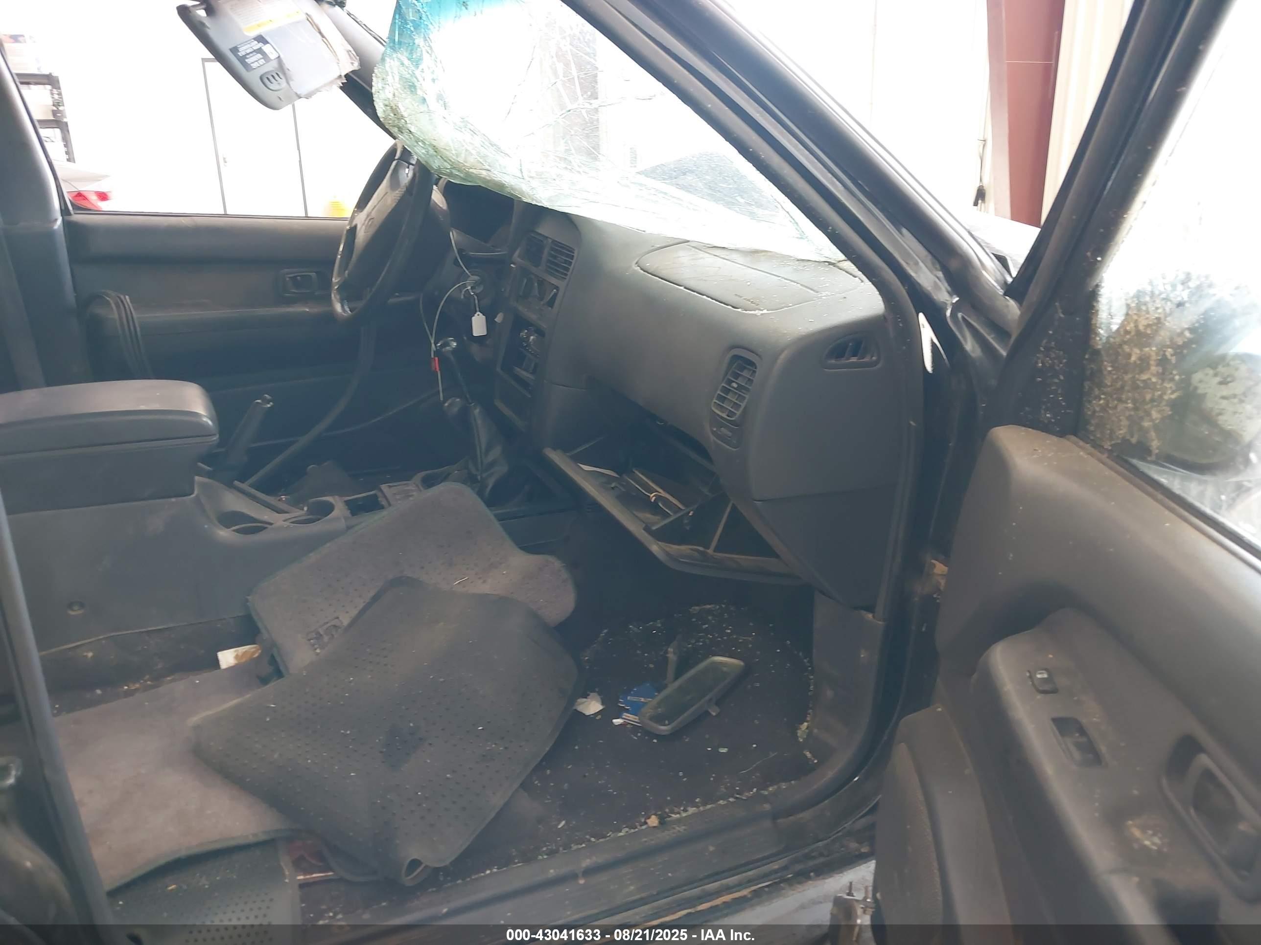 NISSAN PATHFINDER image 5