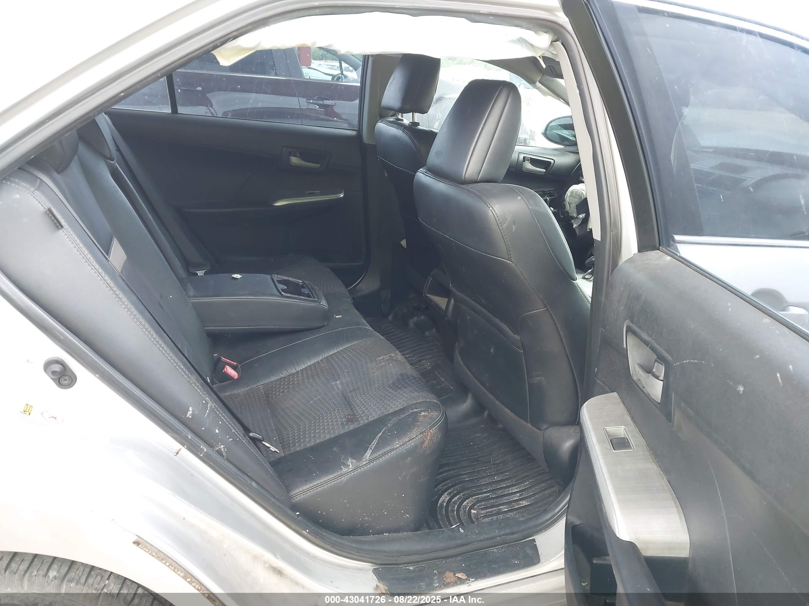 TOYOTA CAMRY image 8
