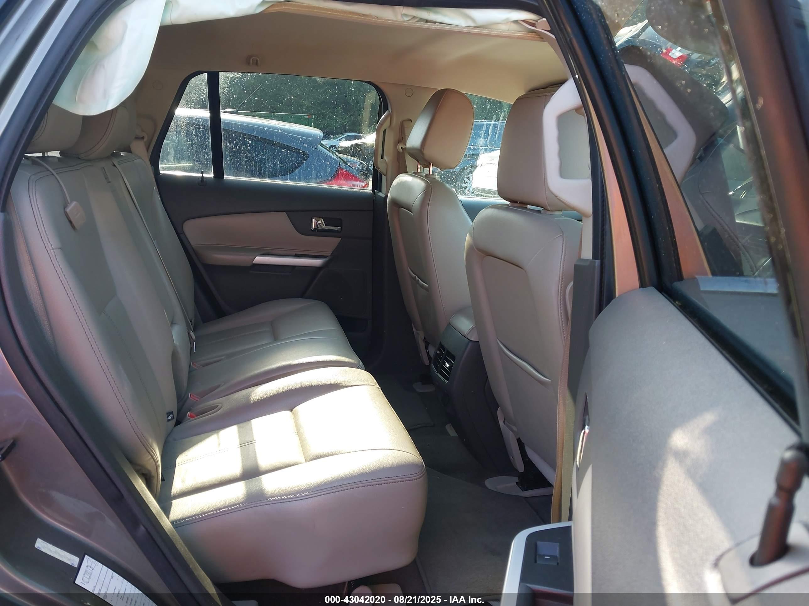 FORD EDGE image 8