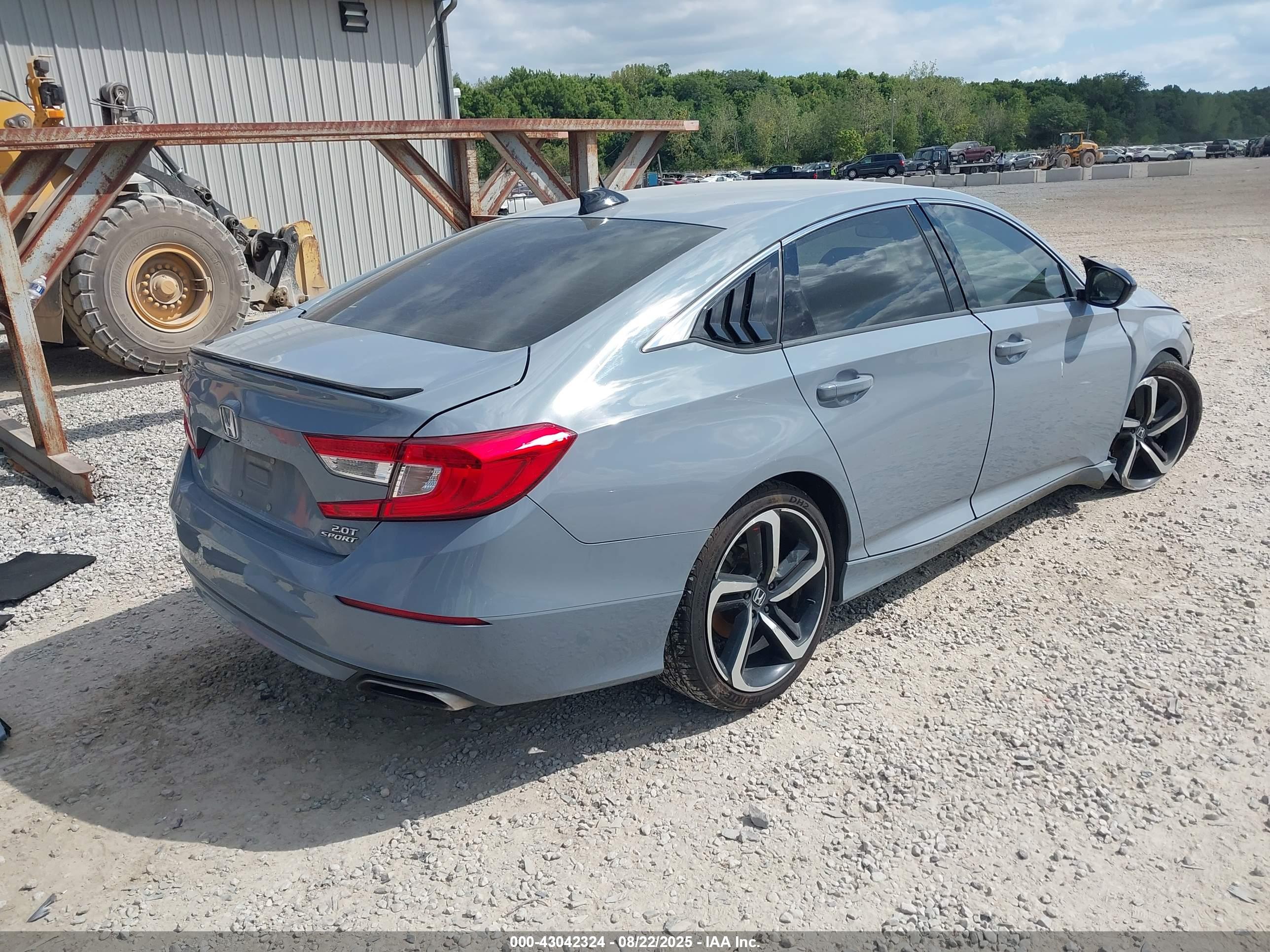HONDA ACCORD image 4