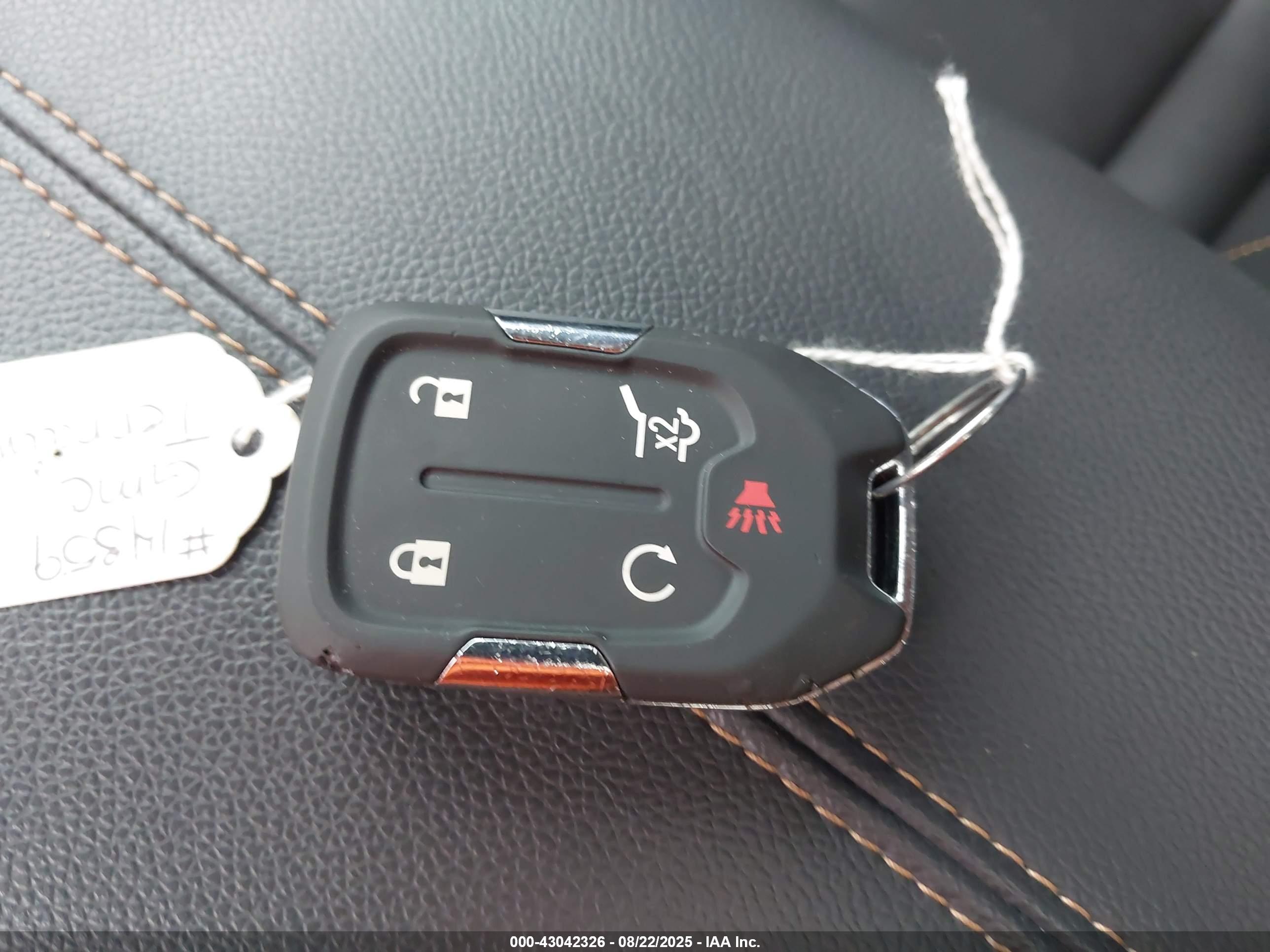 GMC TERRAIN image 11