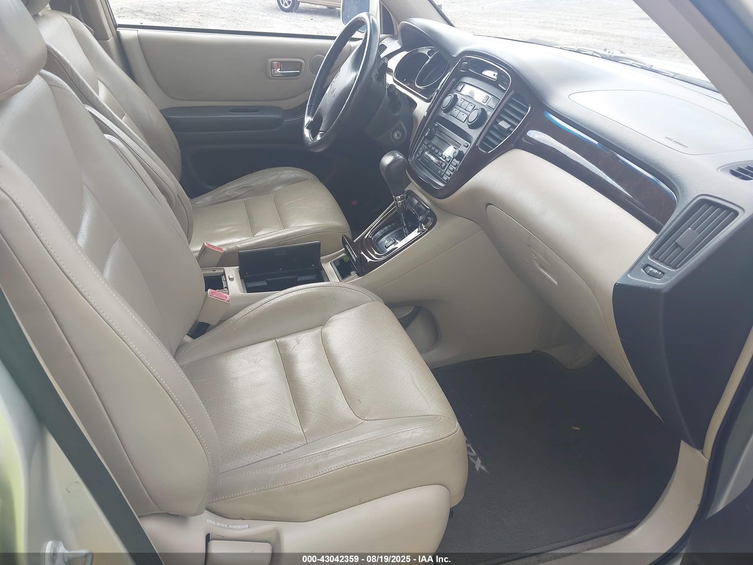 TOYOTA HIGHLANDER image 5
