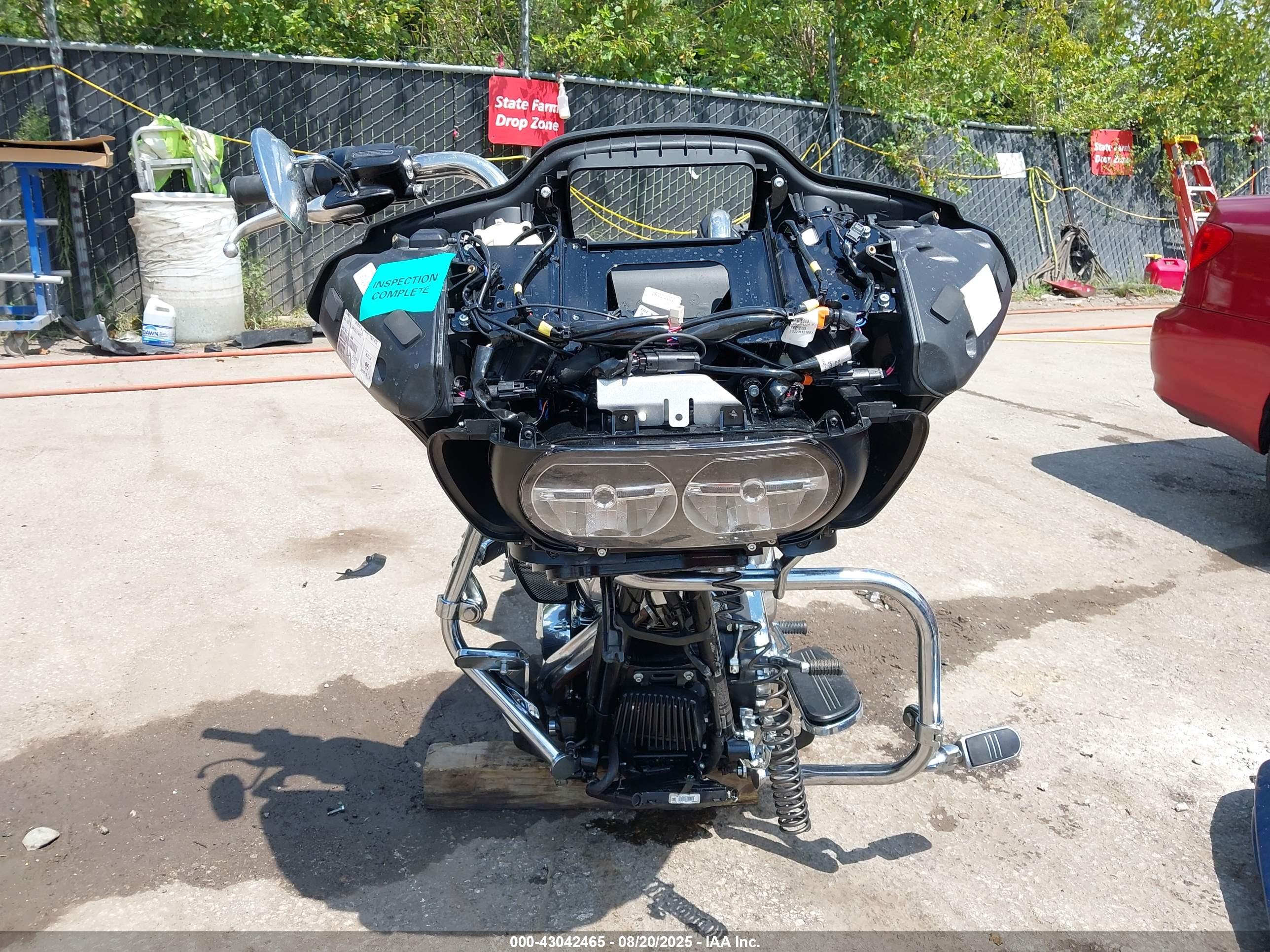 HARLEY-DAVIDSON FLTRX image 5