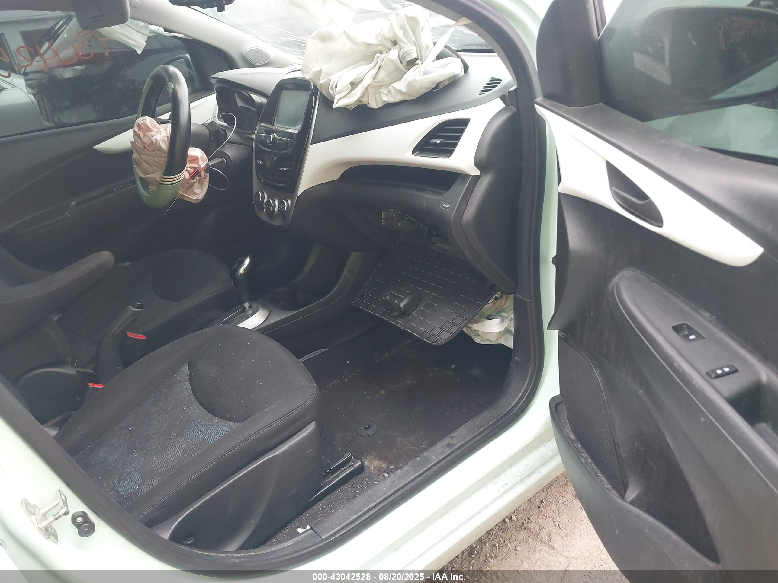 CHEVROLET SPARK image 5