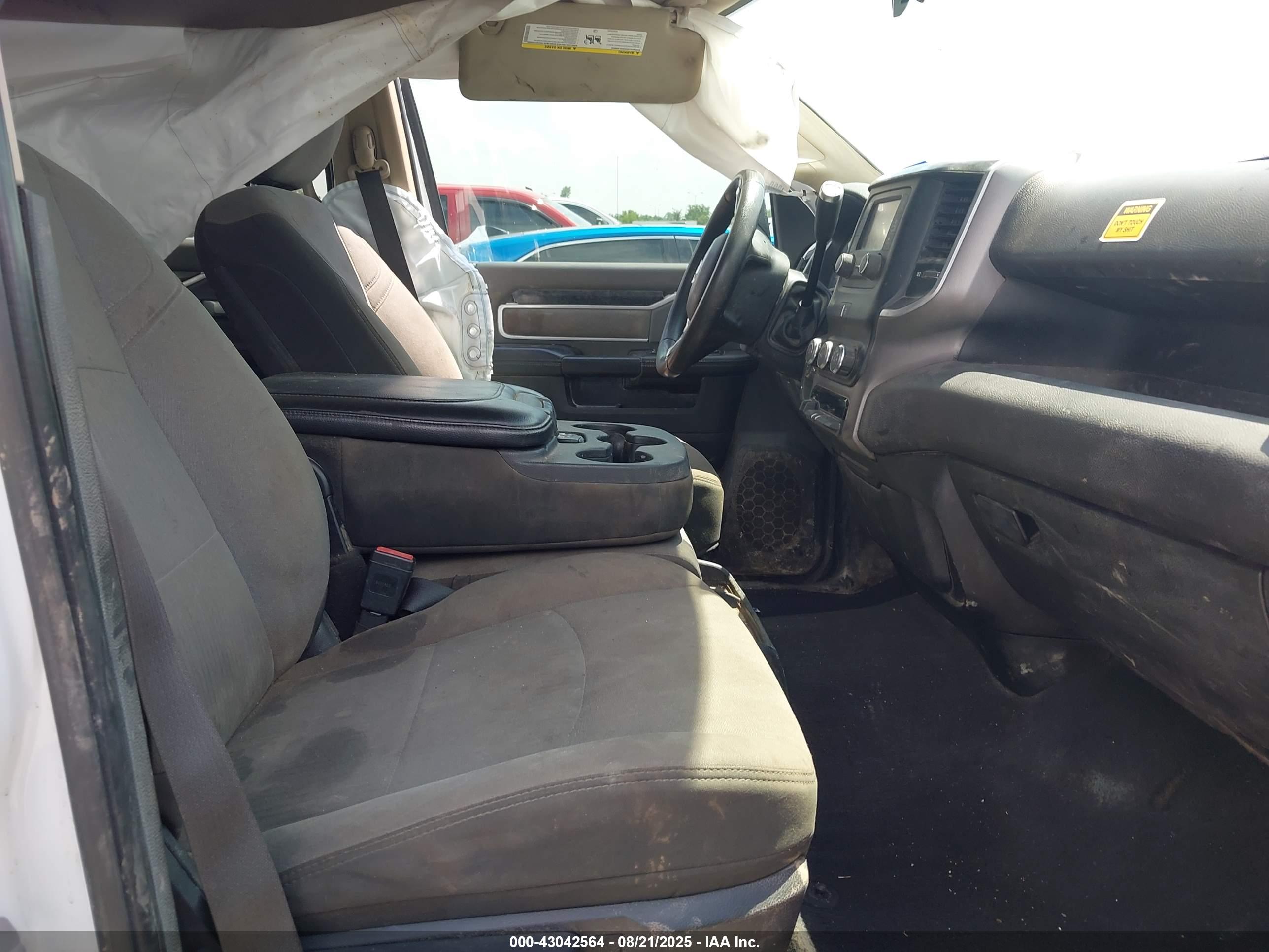 RAM 2500 image 5