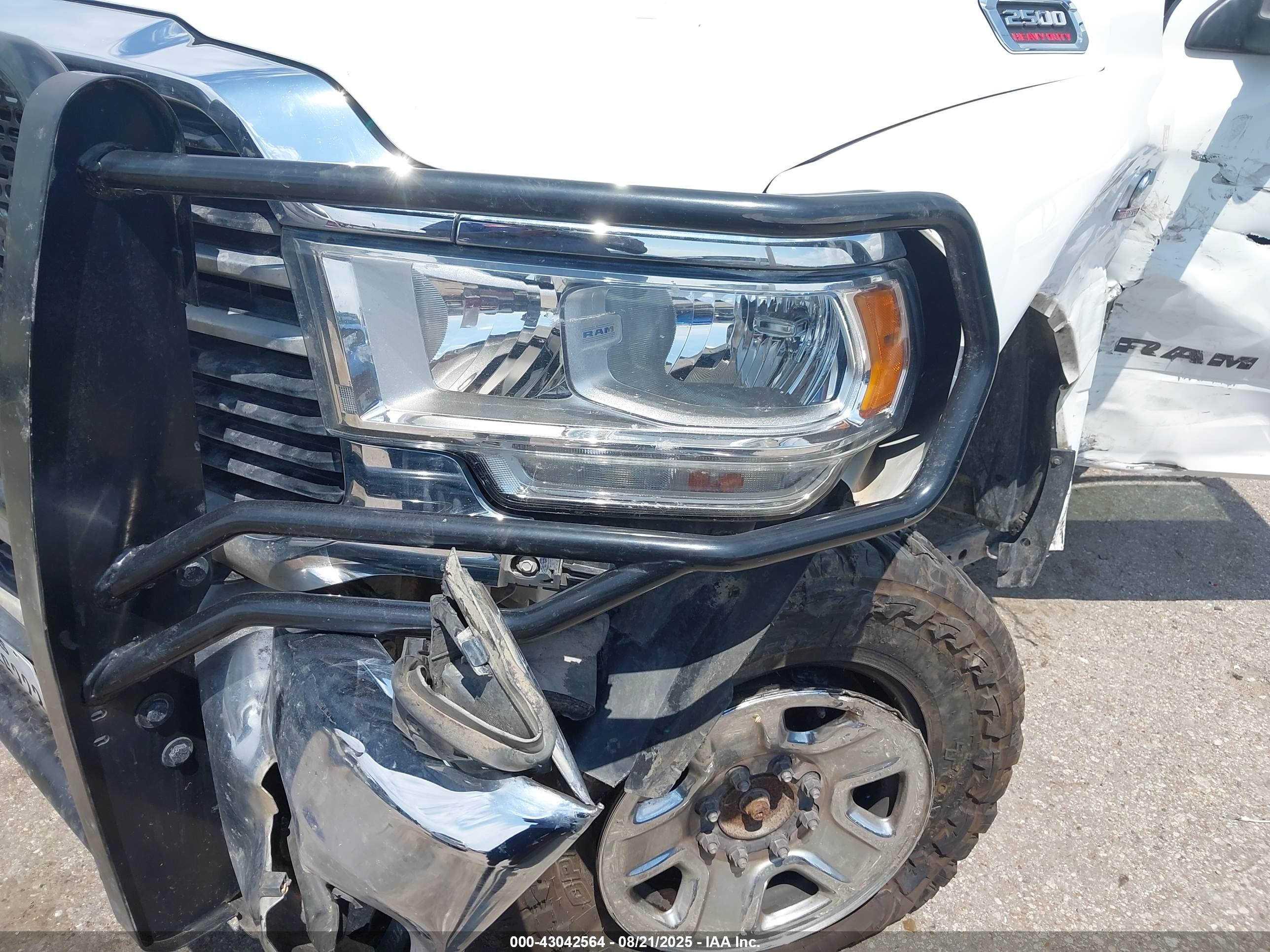 RAM 2500 image 6