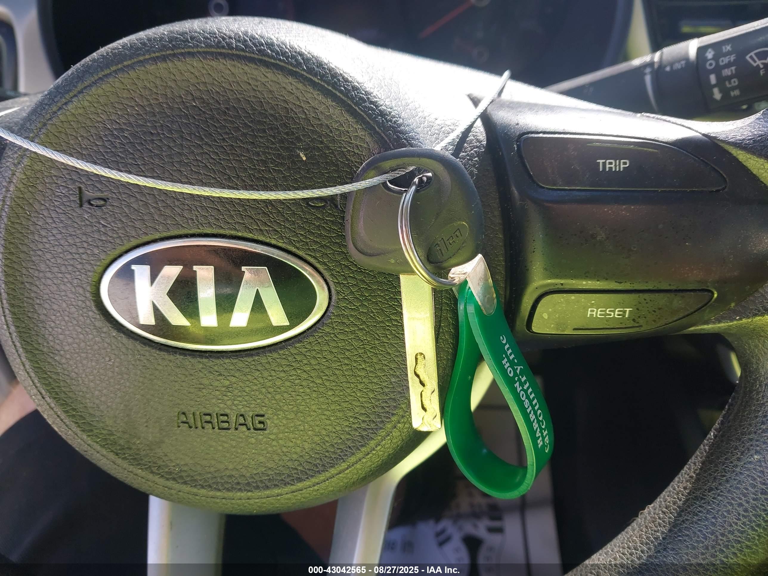 KIA RIO image 11