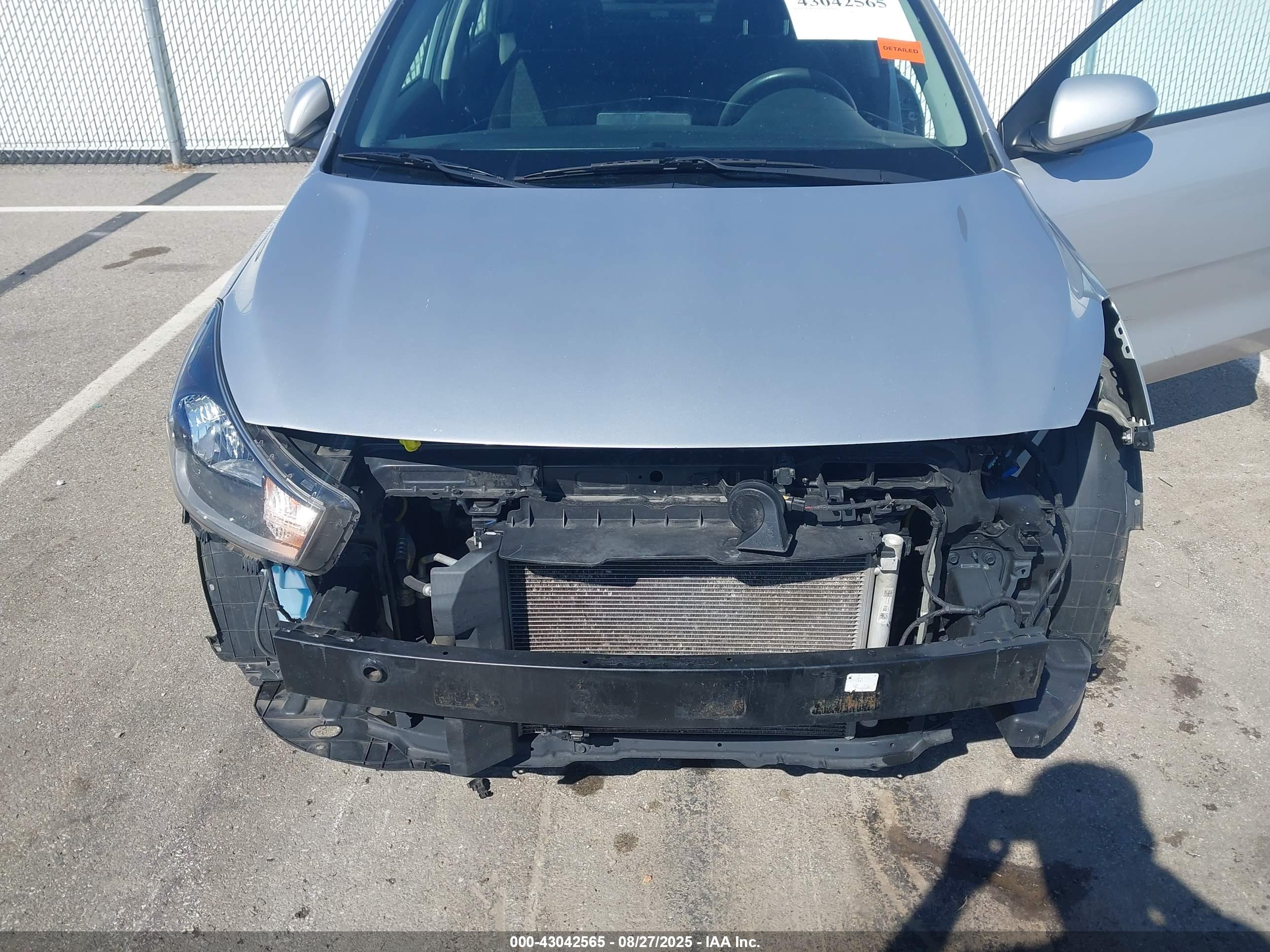 KIA RIO image 6
