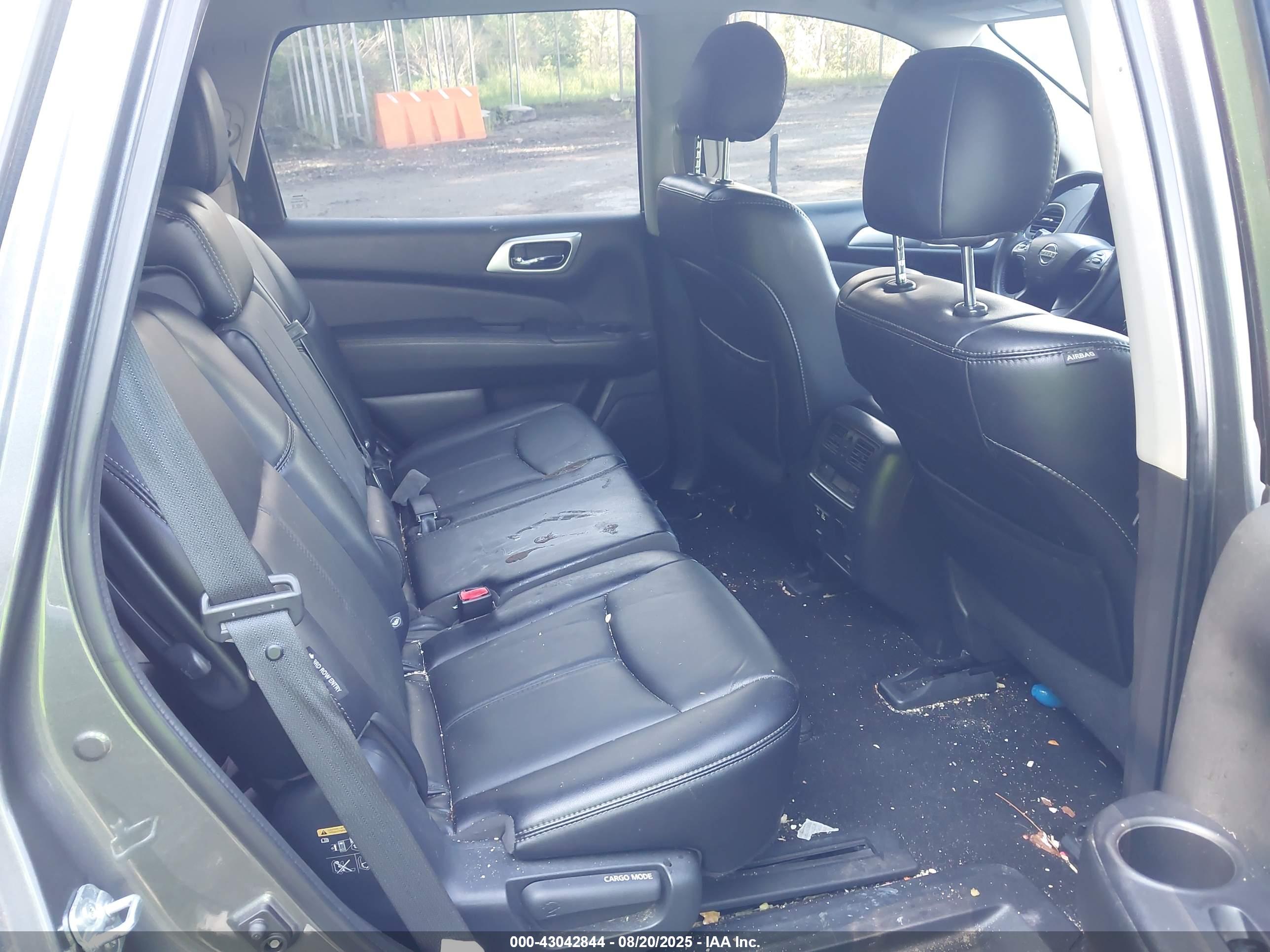 NISSAN PATHFINDER image 8