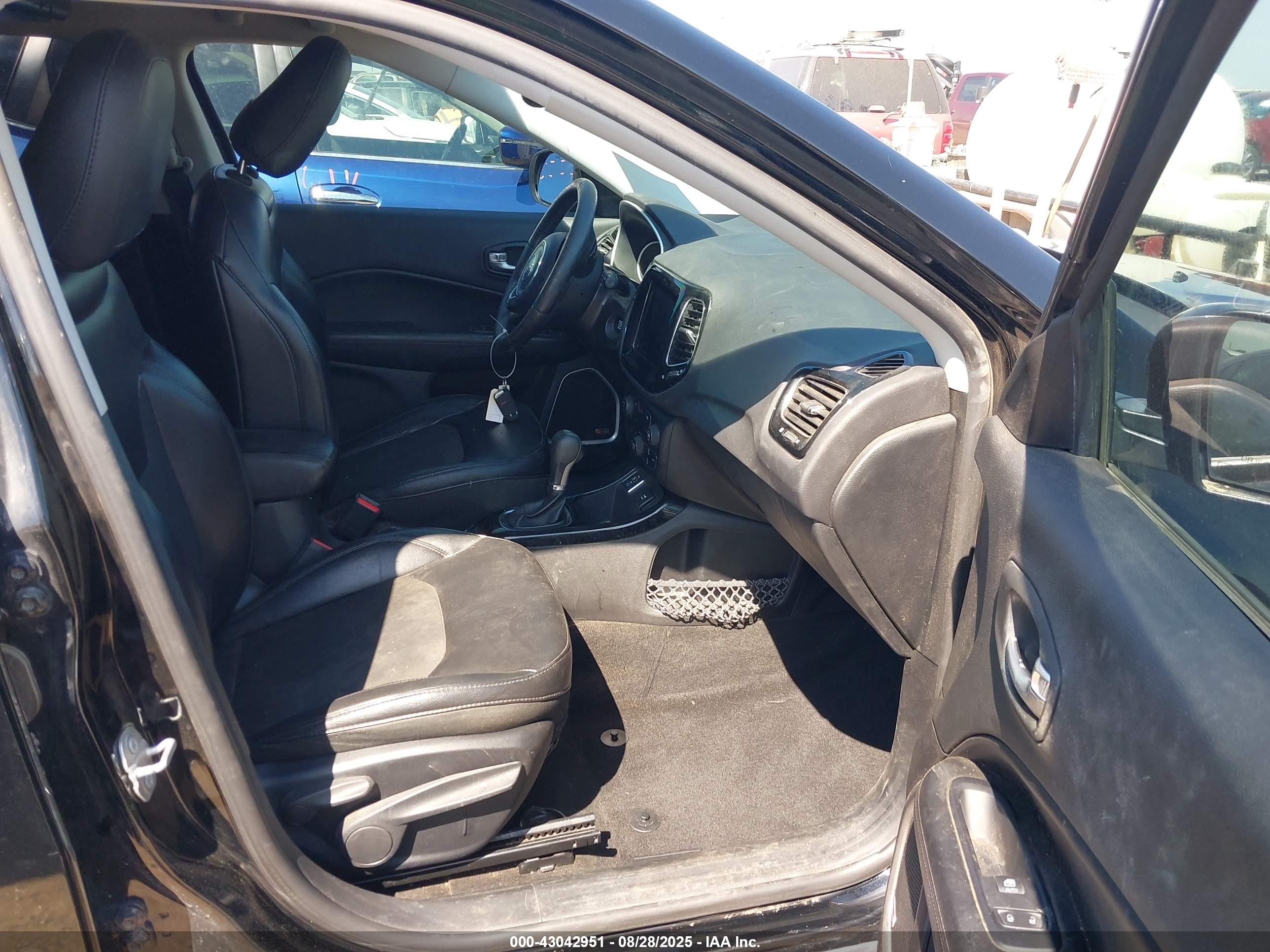 JEEP COMPASS image 5