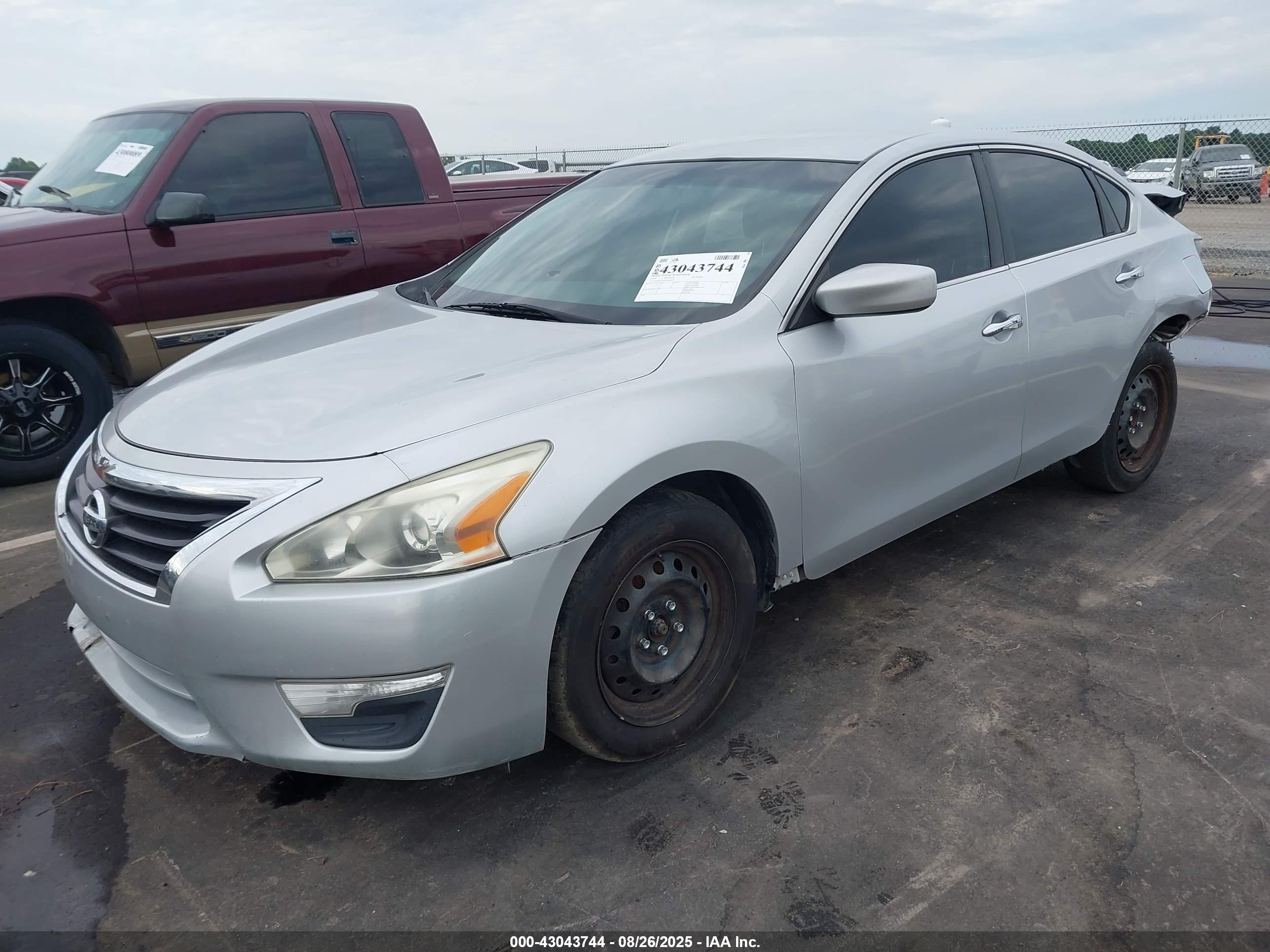 NISSAN ALTIMA image 2