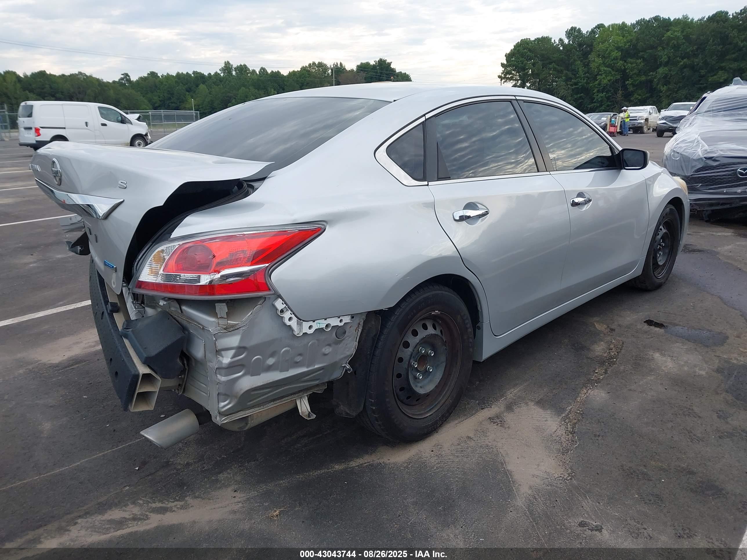 NISSAN ALTIMA image 4