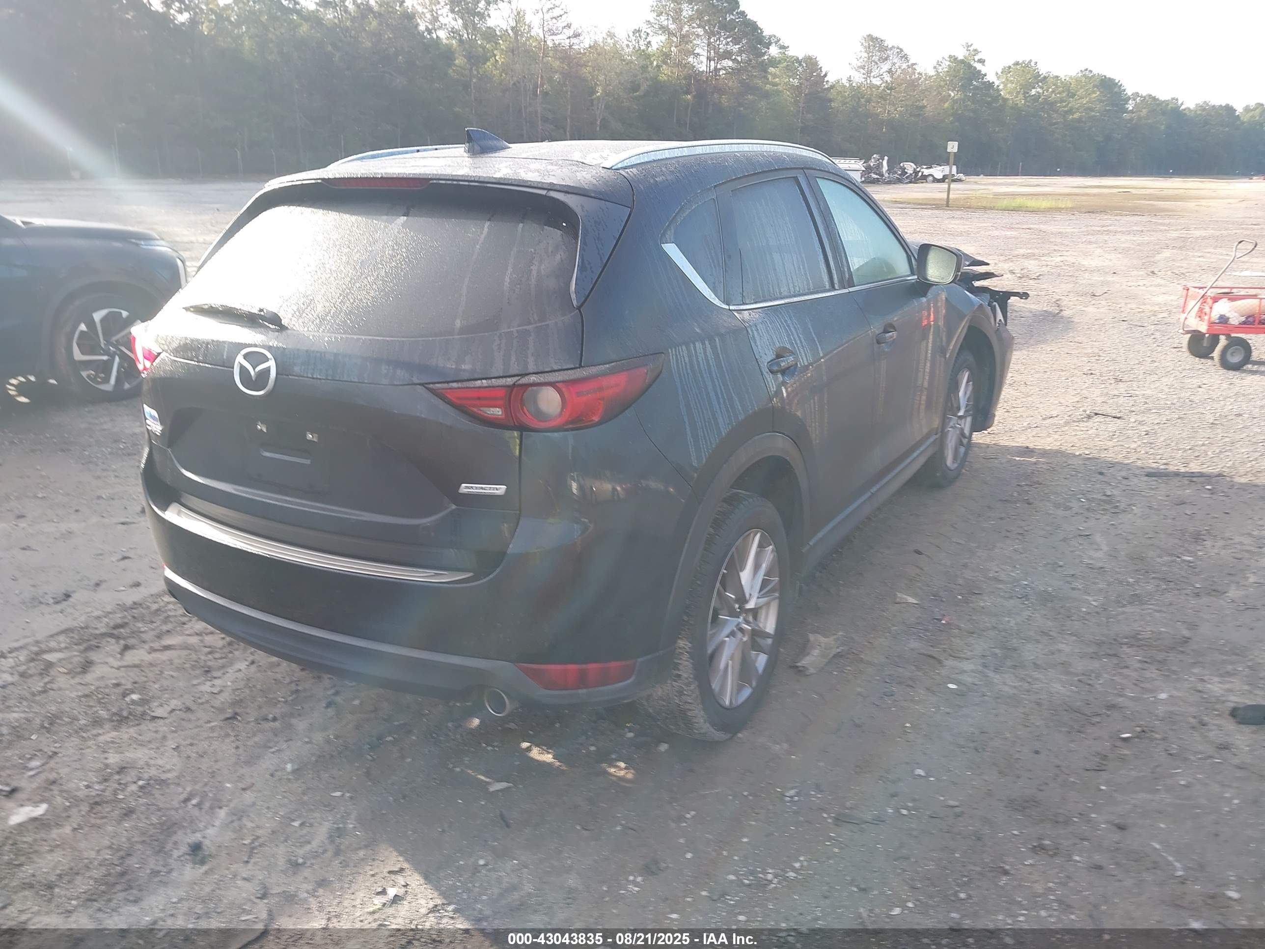 MAZDA CX-5 image 4