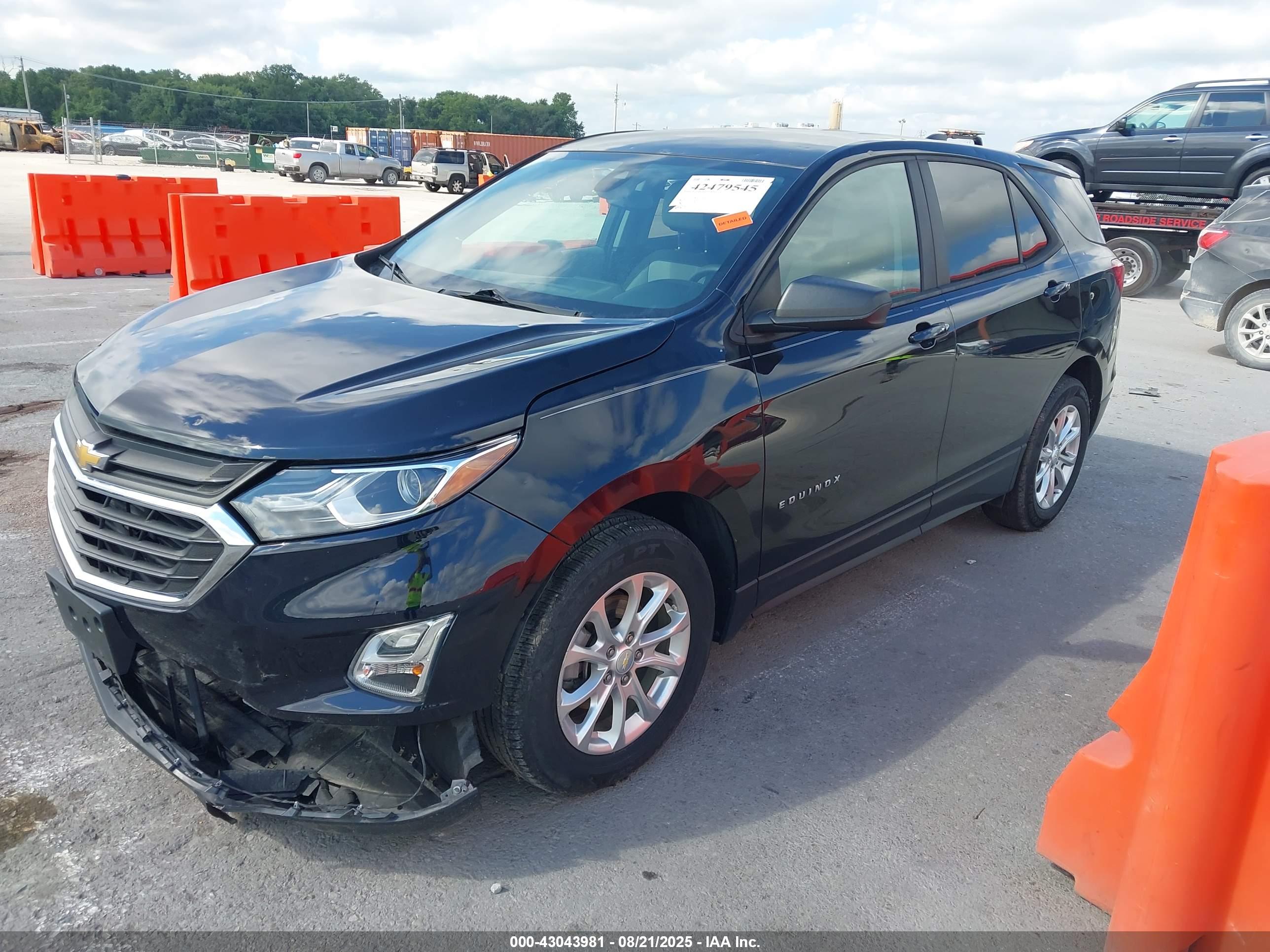 CHEVROLET EQUINOX image 2