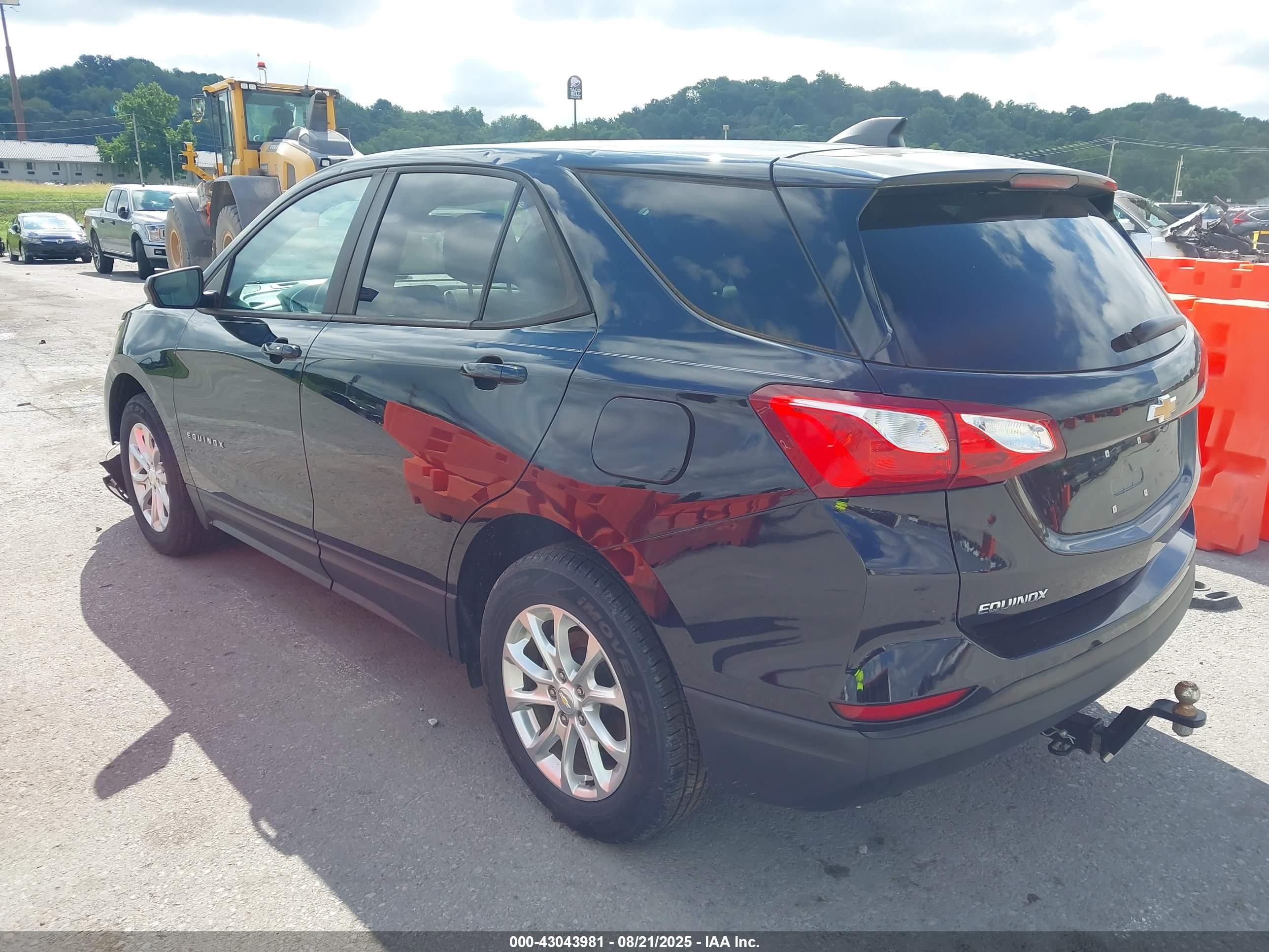 CHEVROLET EQUINOX image 3