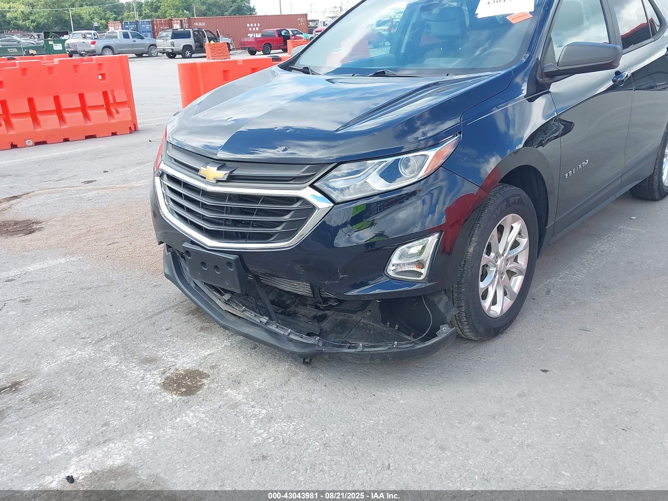 CHEVROLET EQUINOX image 6