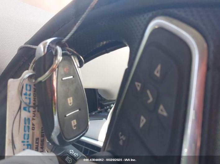 CHEVROLET EQUINOX image 11