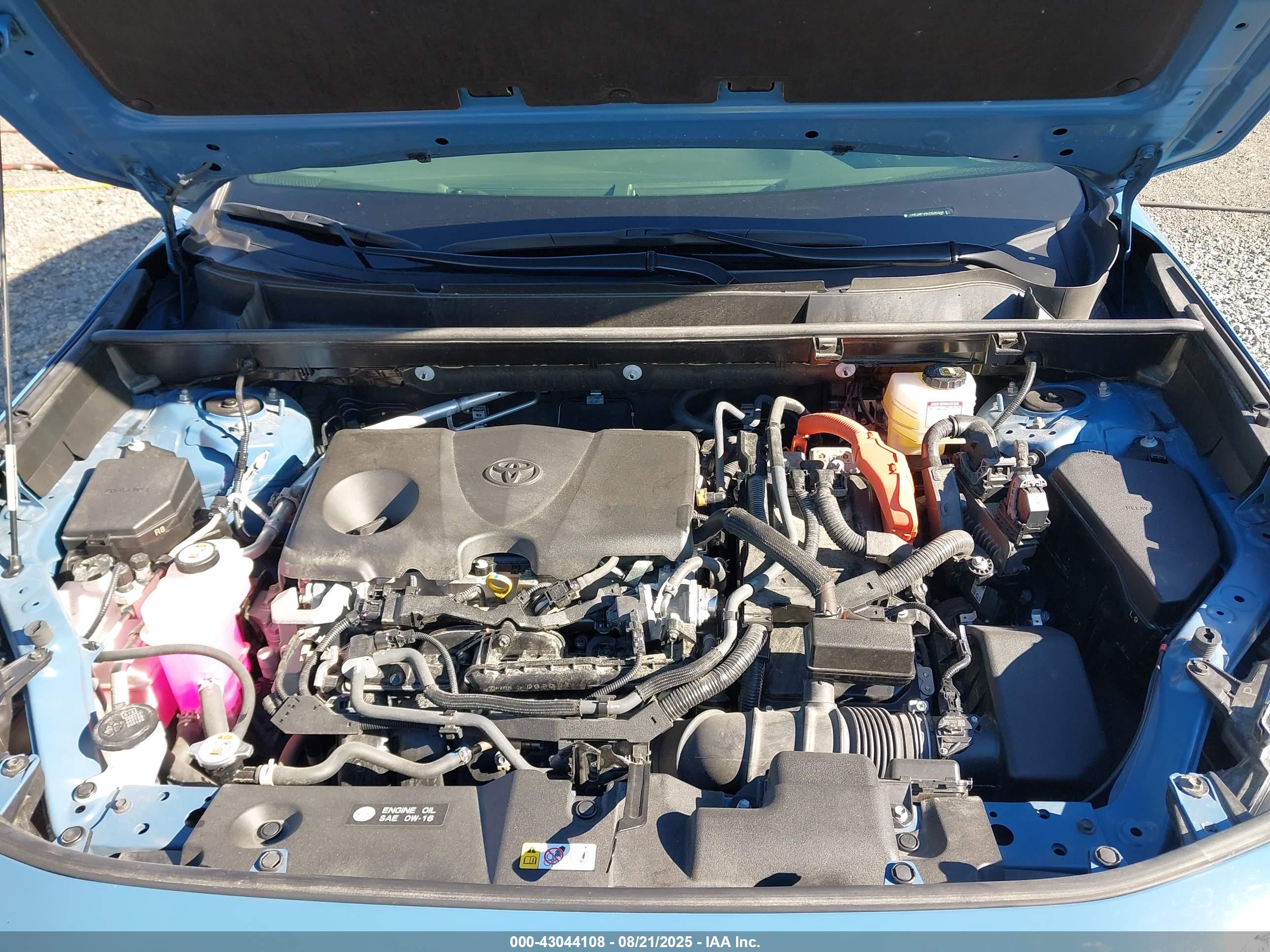 TOYOTA RAV4 image 10