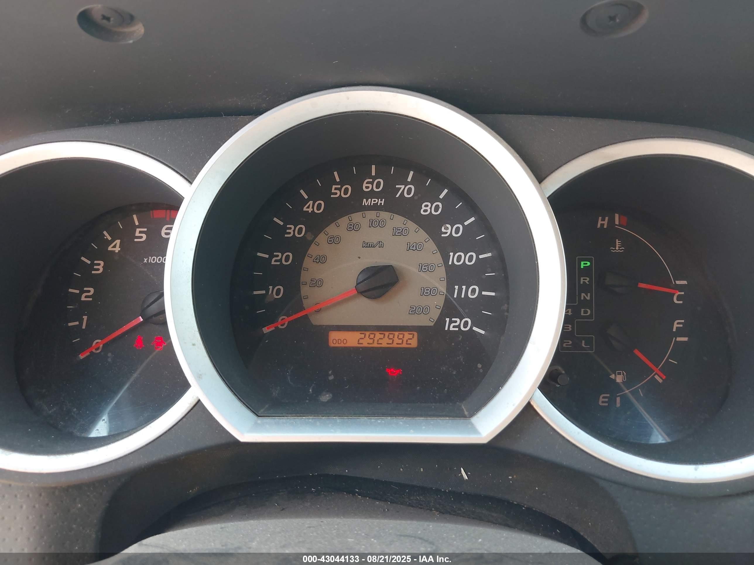TOYOTA TACOMA image 7