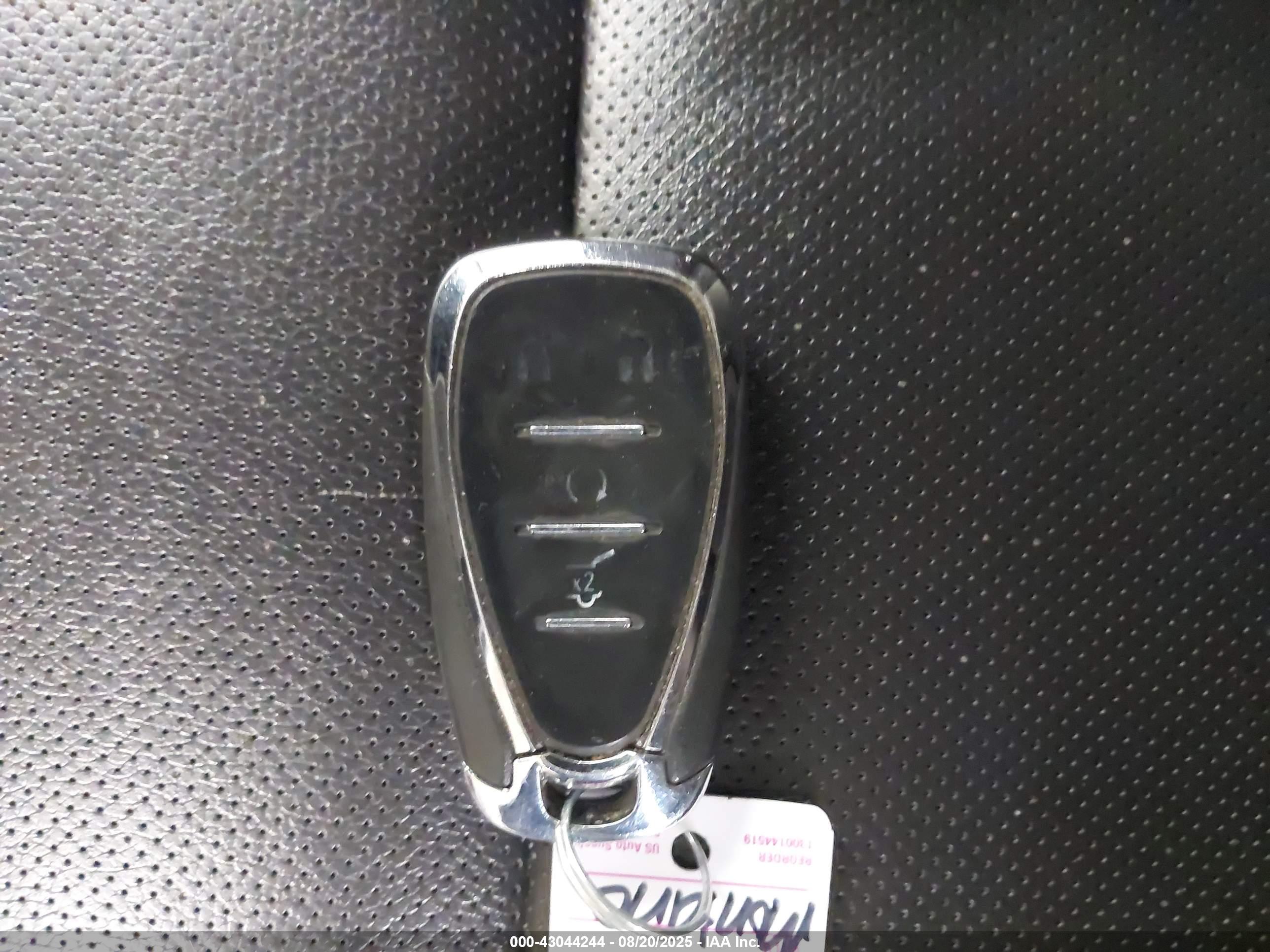 CHEVROLET EQUINOX image 11