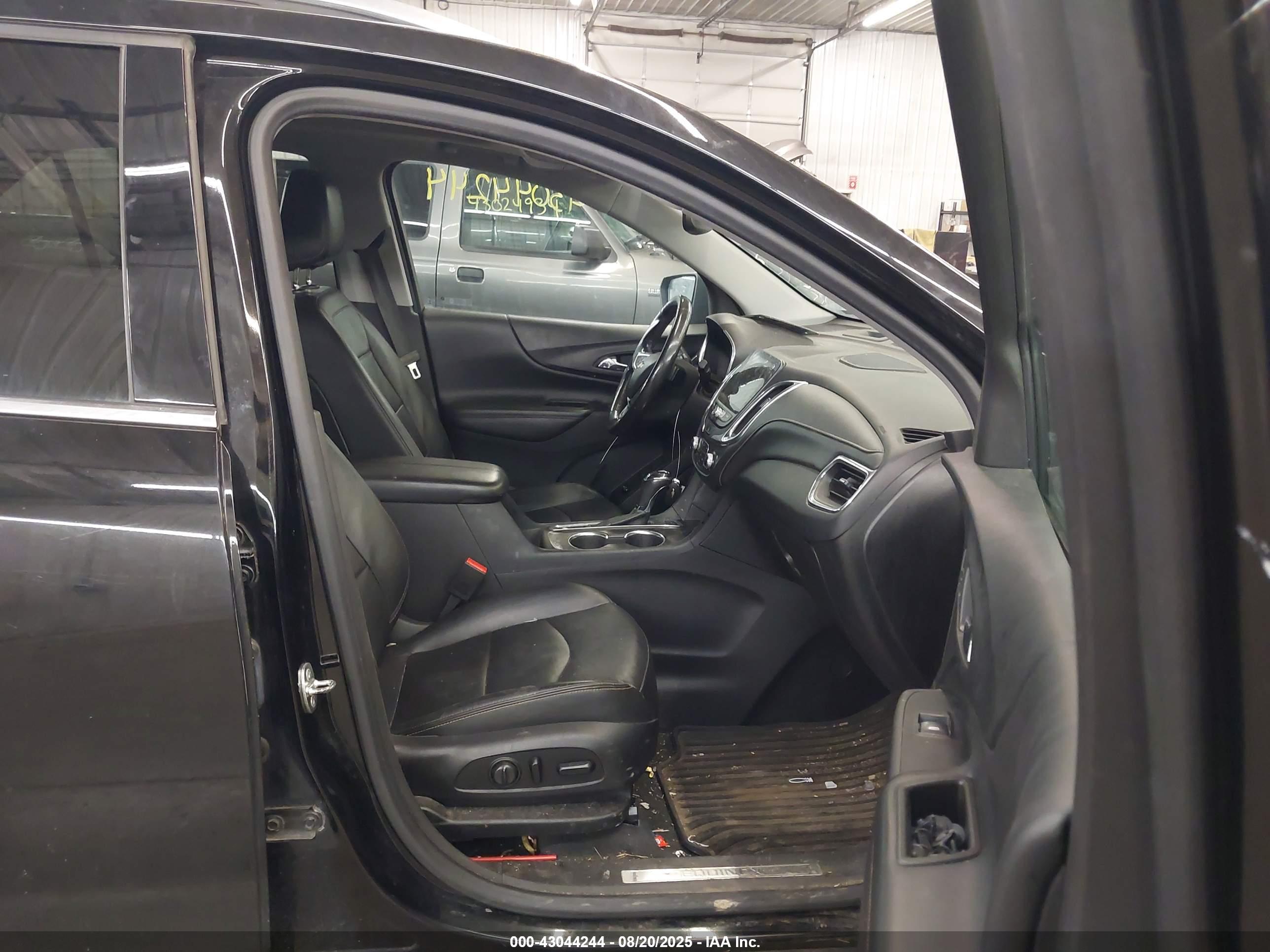 CHEVROLET EQUINOX image 5