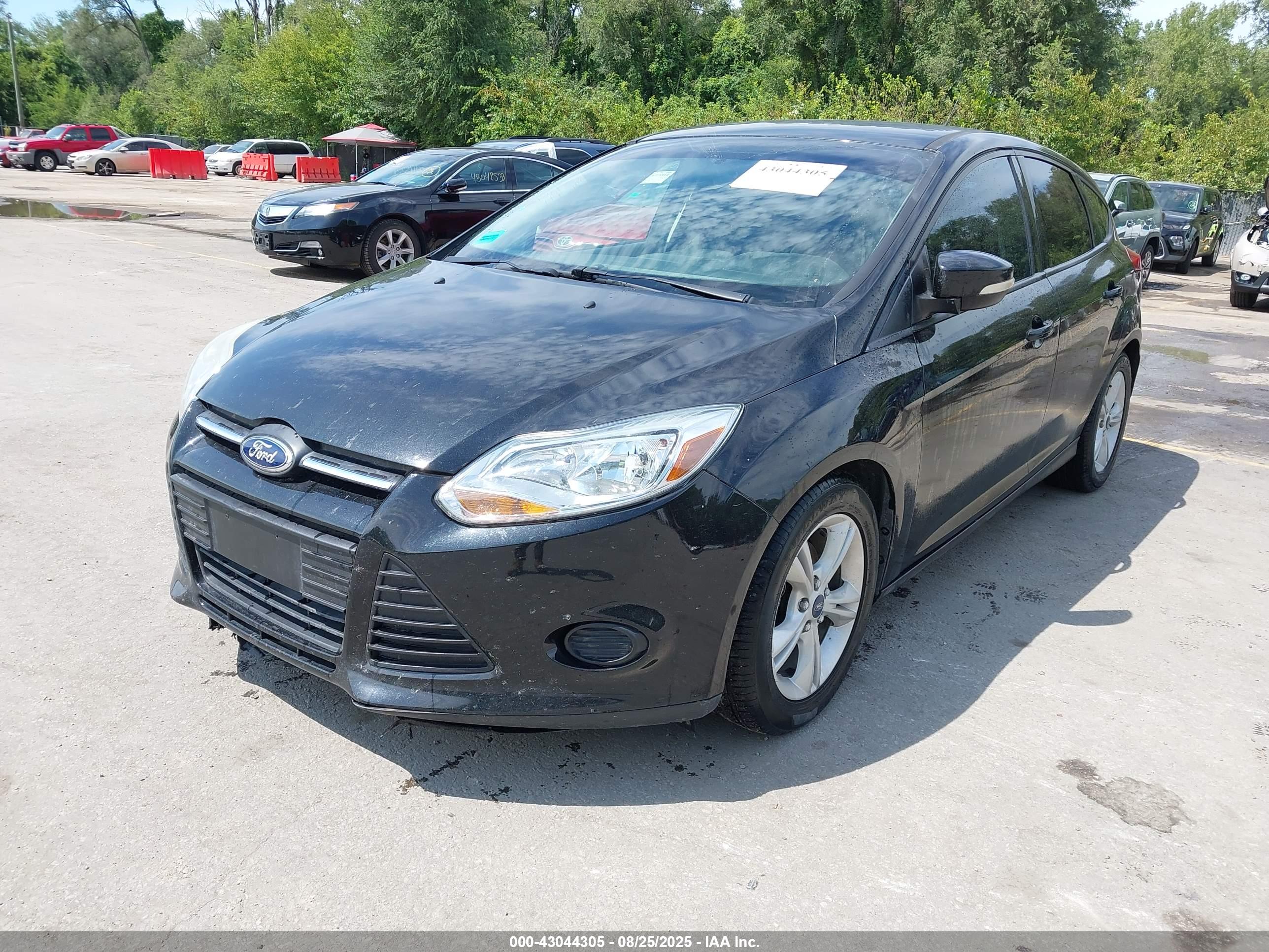 FORD FOCUS image 2