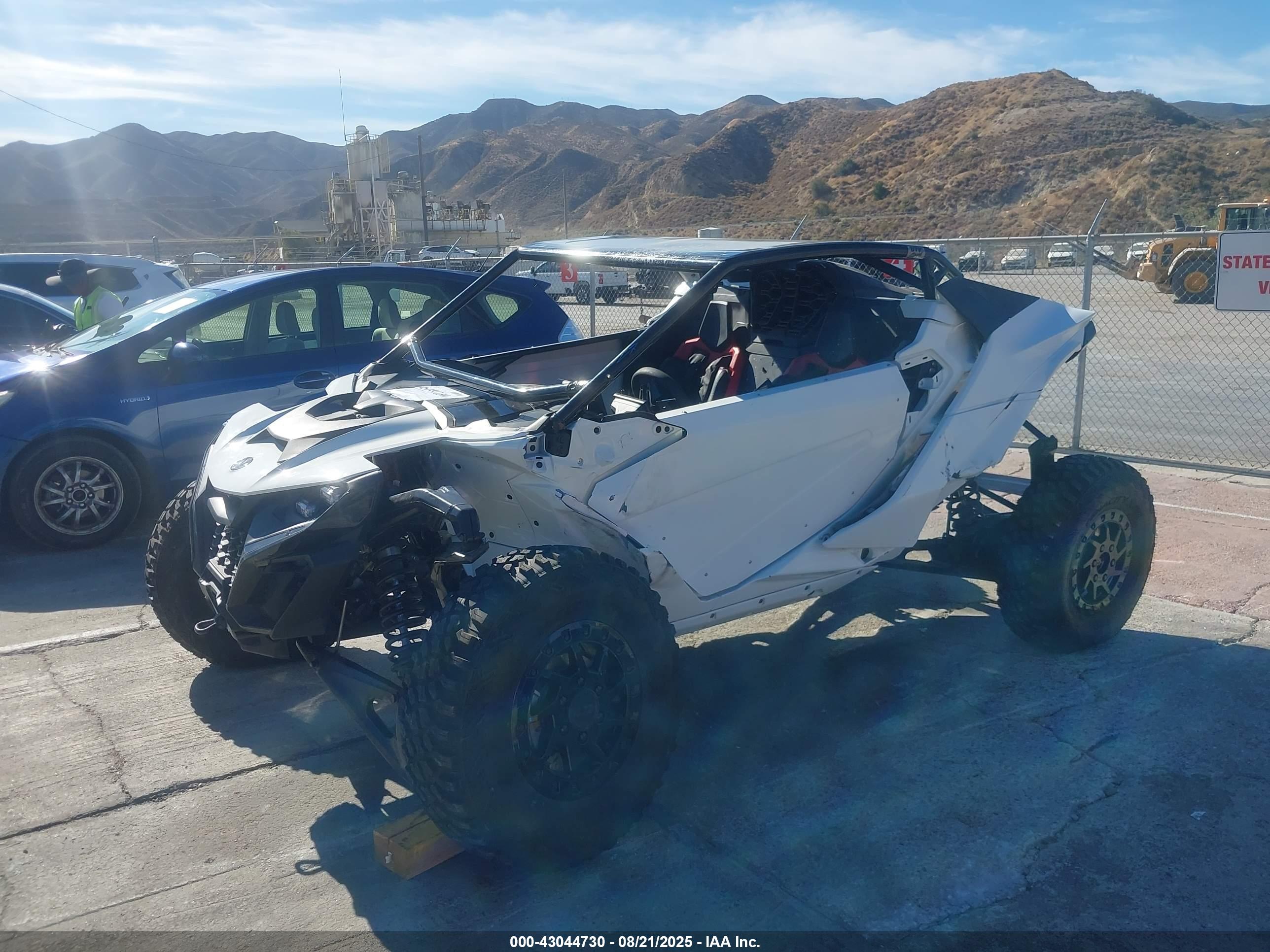 CAN-AM MAVERICK image 2