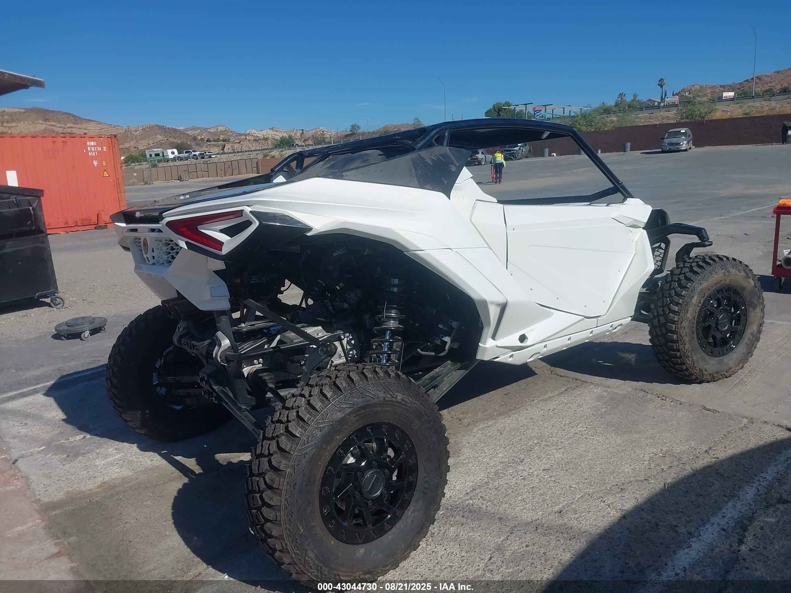 CAN-AM MAVERICK image 4