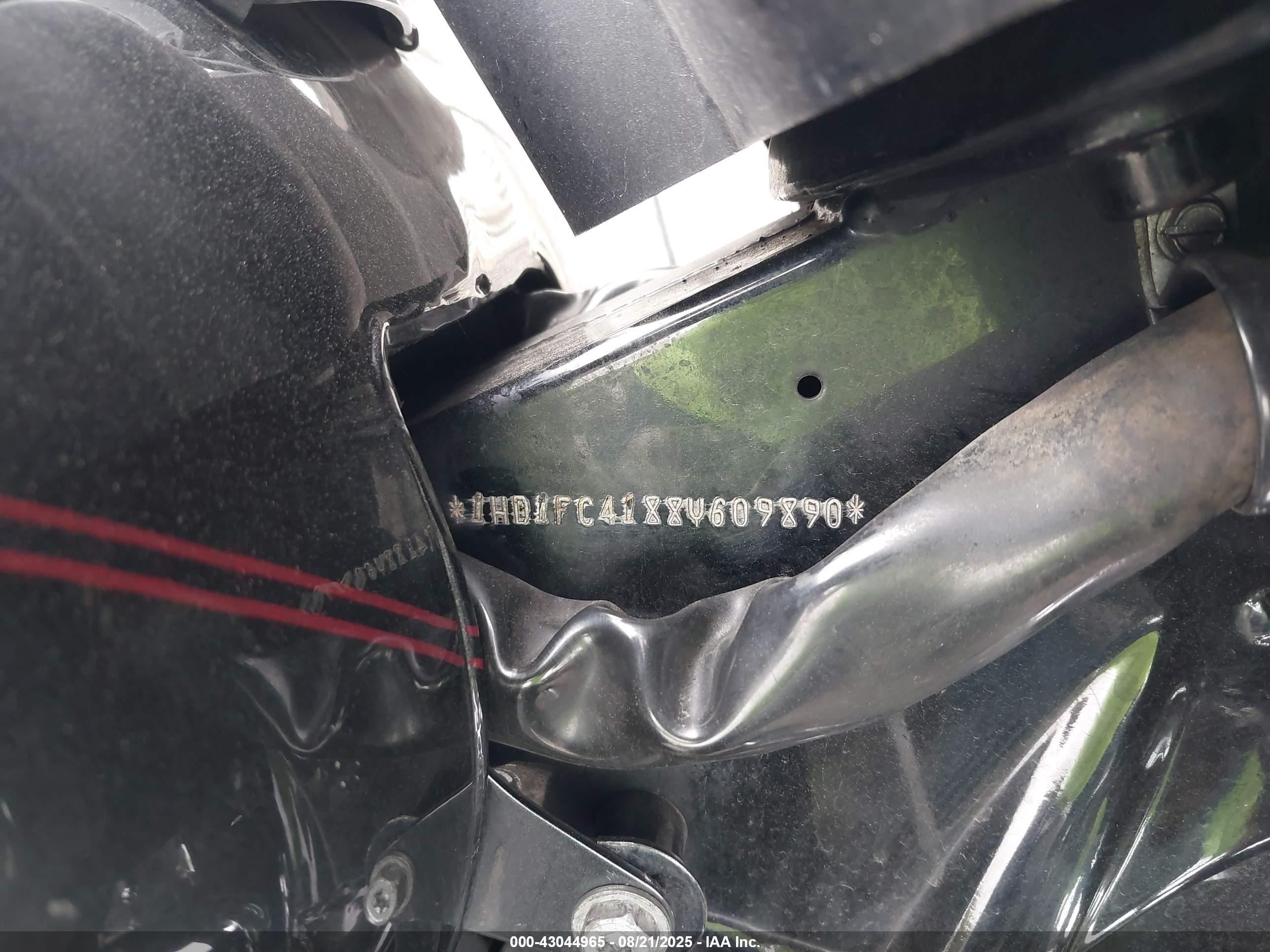HARLEY-DAVIDSON FLHTCUI image 10