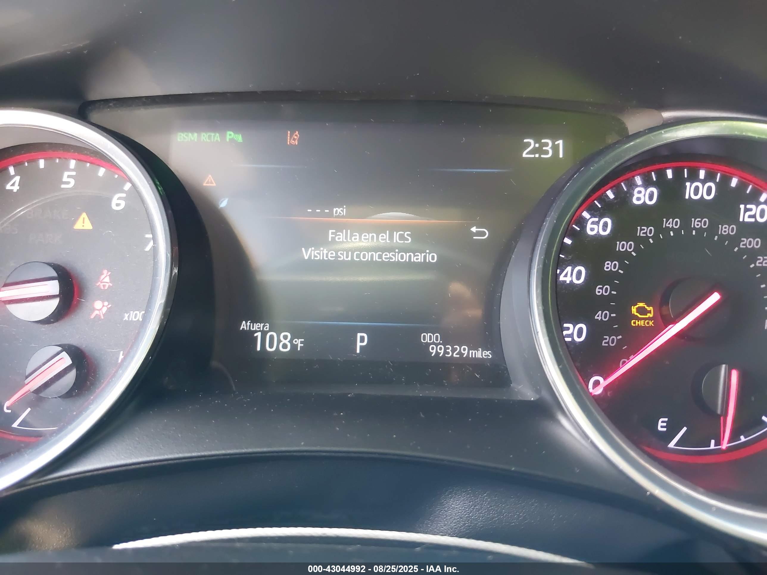 TOYOTA CAMRY image 7