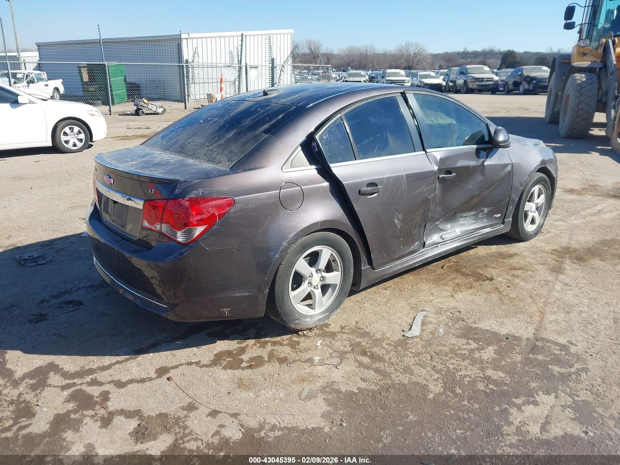 CHEVROLET CRUZE image 4