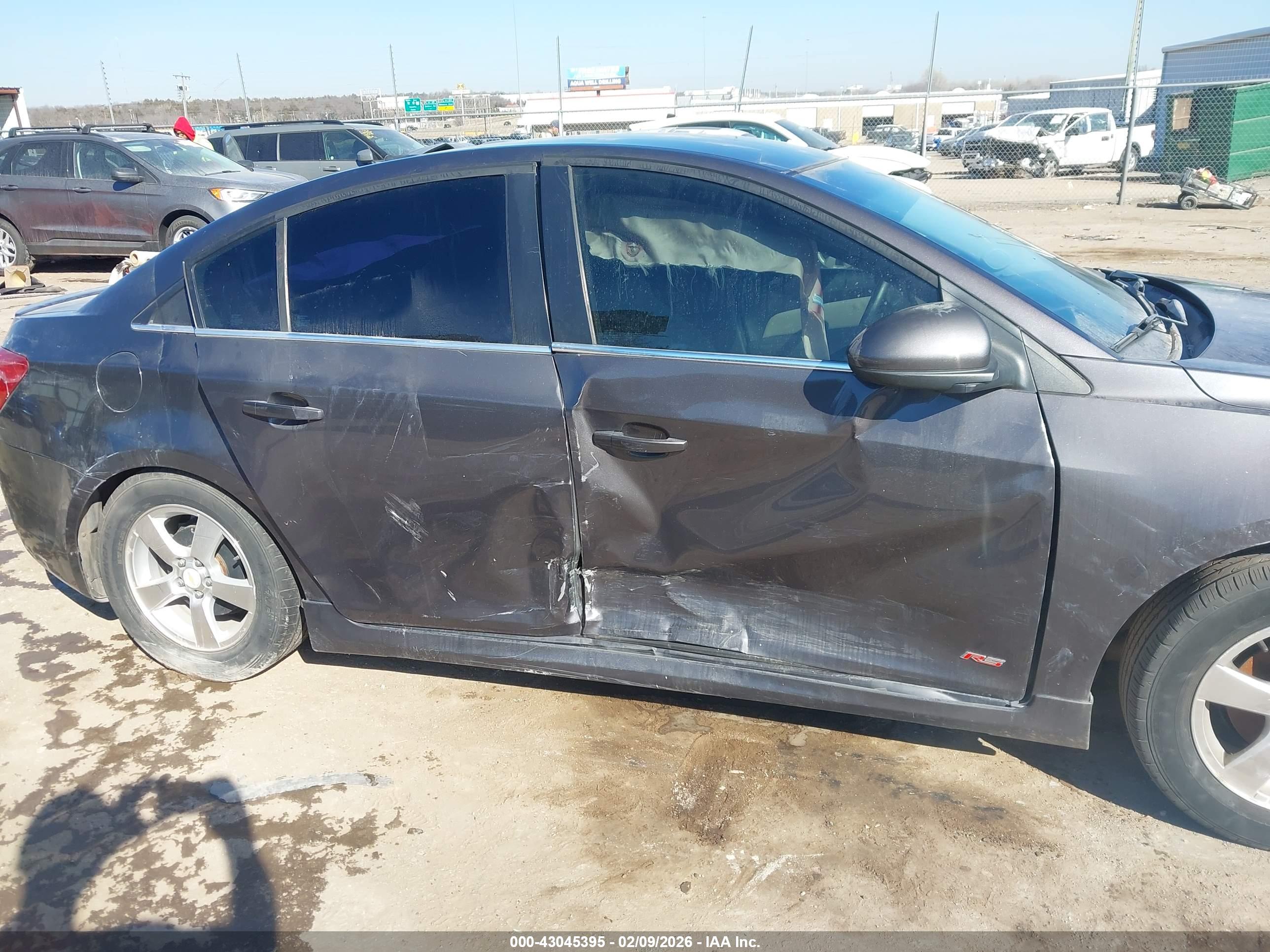 CHEVROLET CRUZE image 6