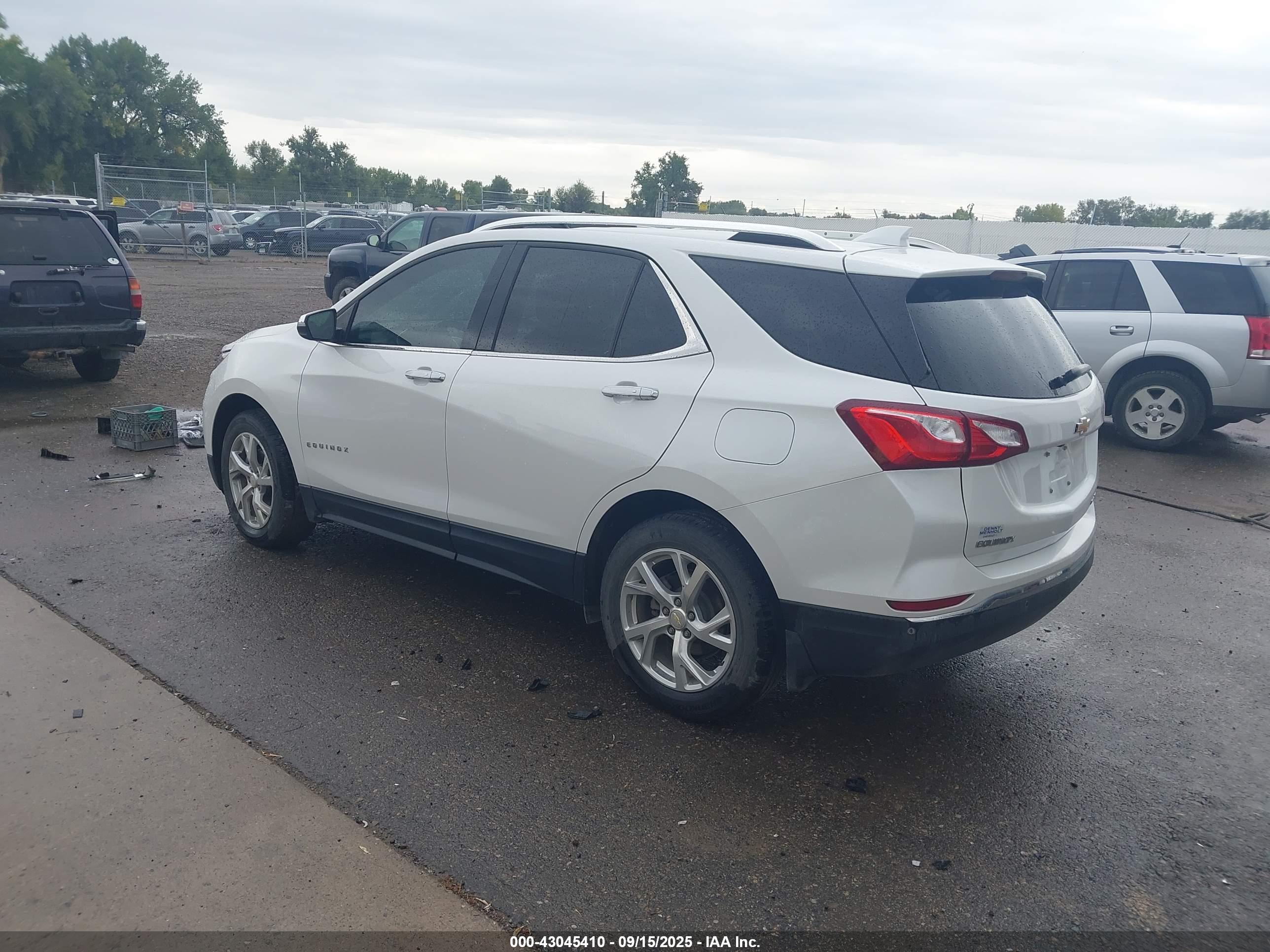CHEVROLET EQUINOX image 3