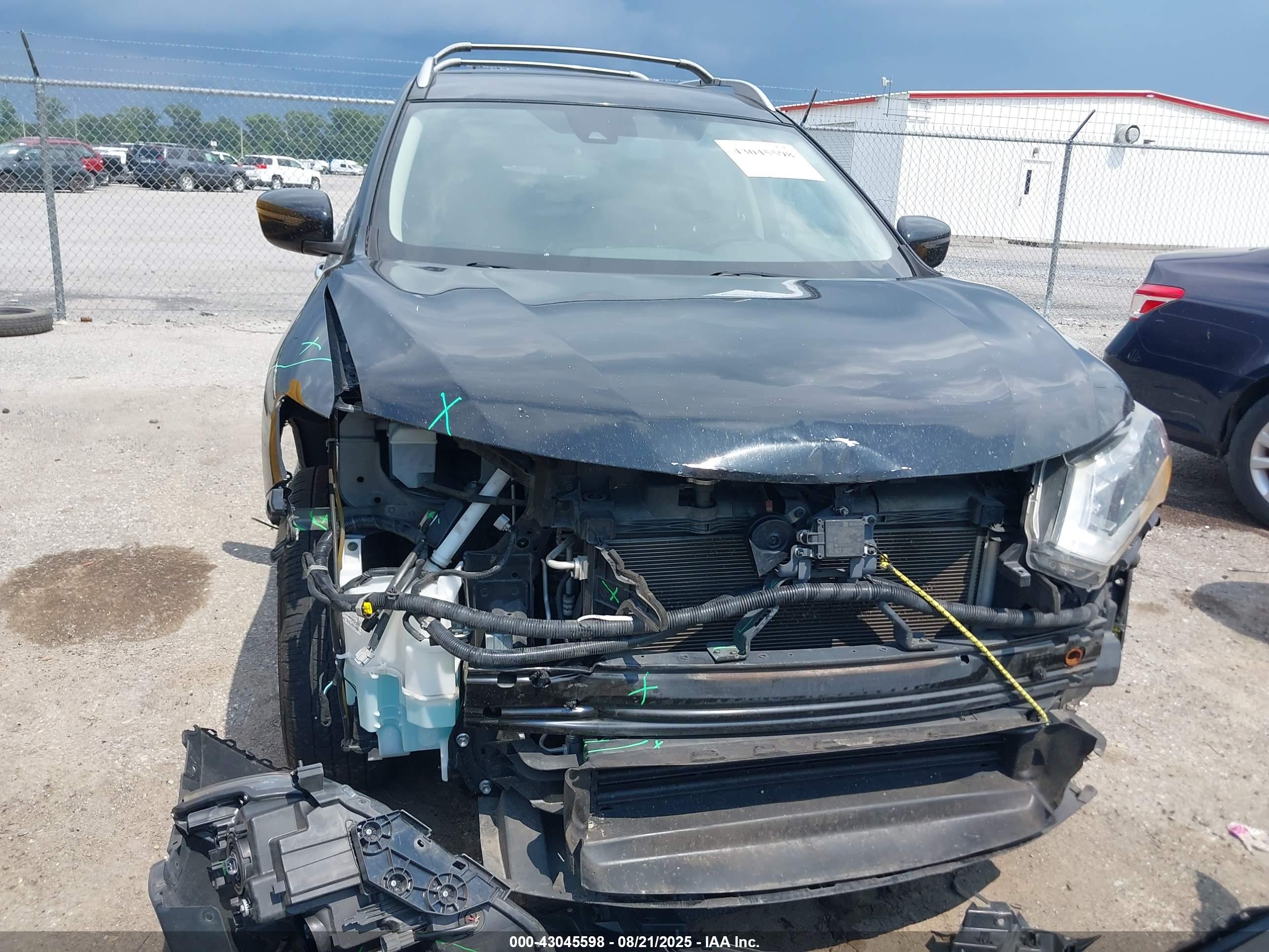 NISSAN ROGUE image 6