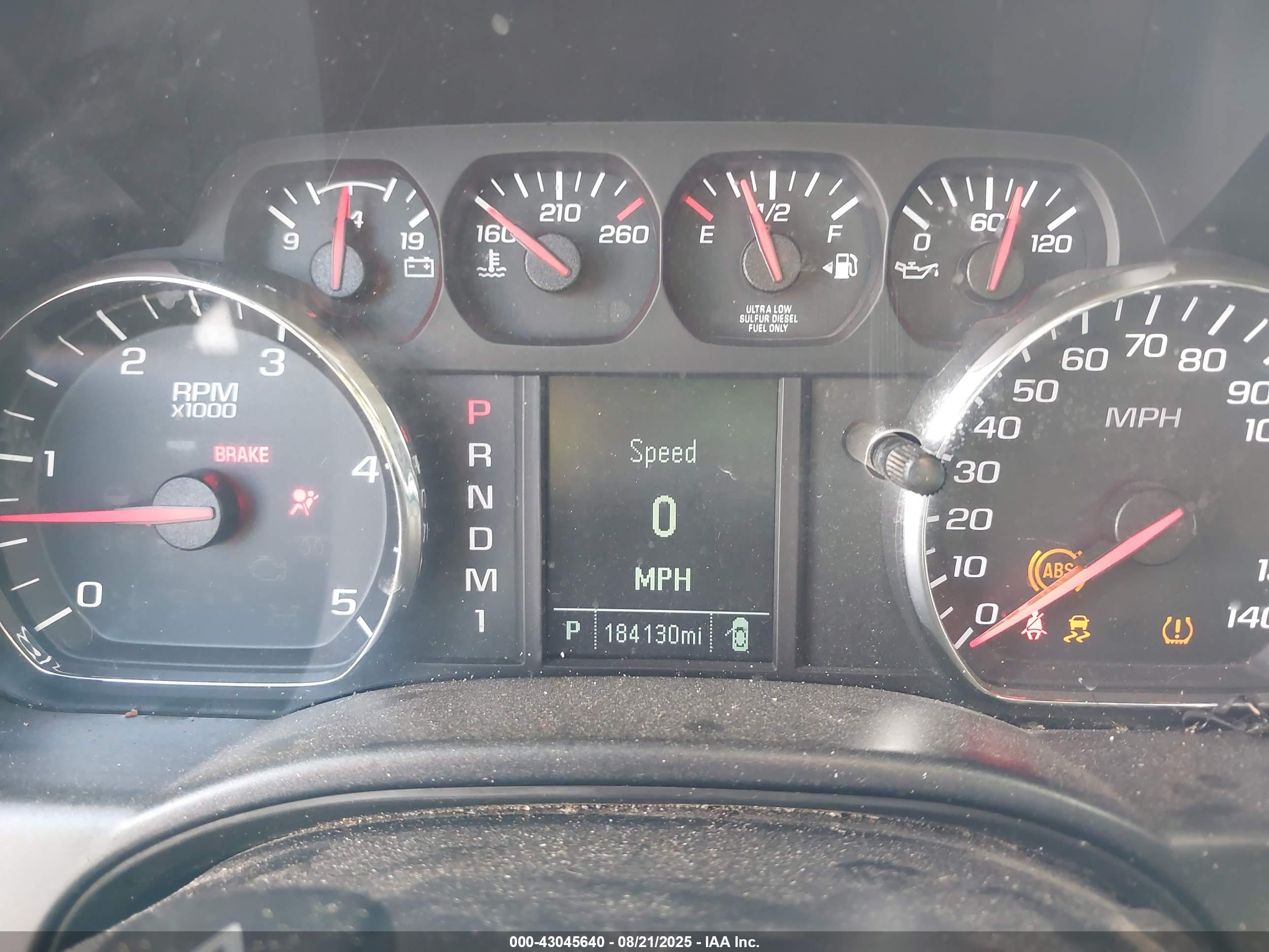 CHEVROLET SILVERADO image 6