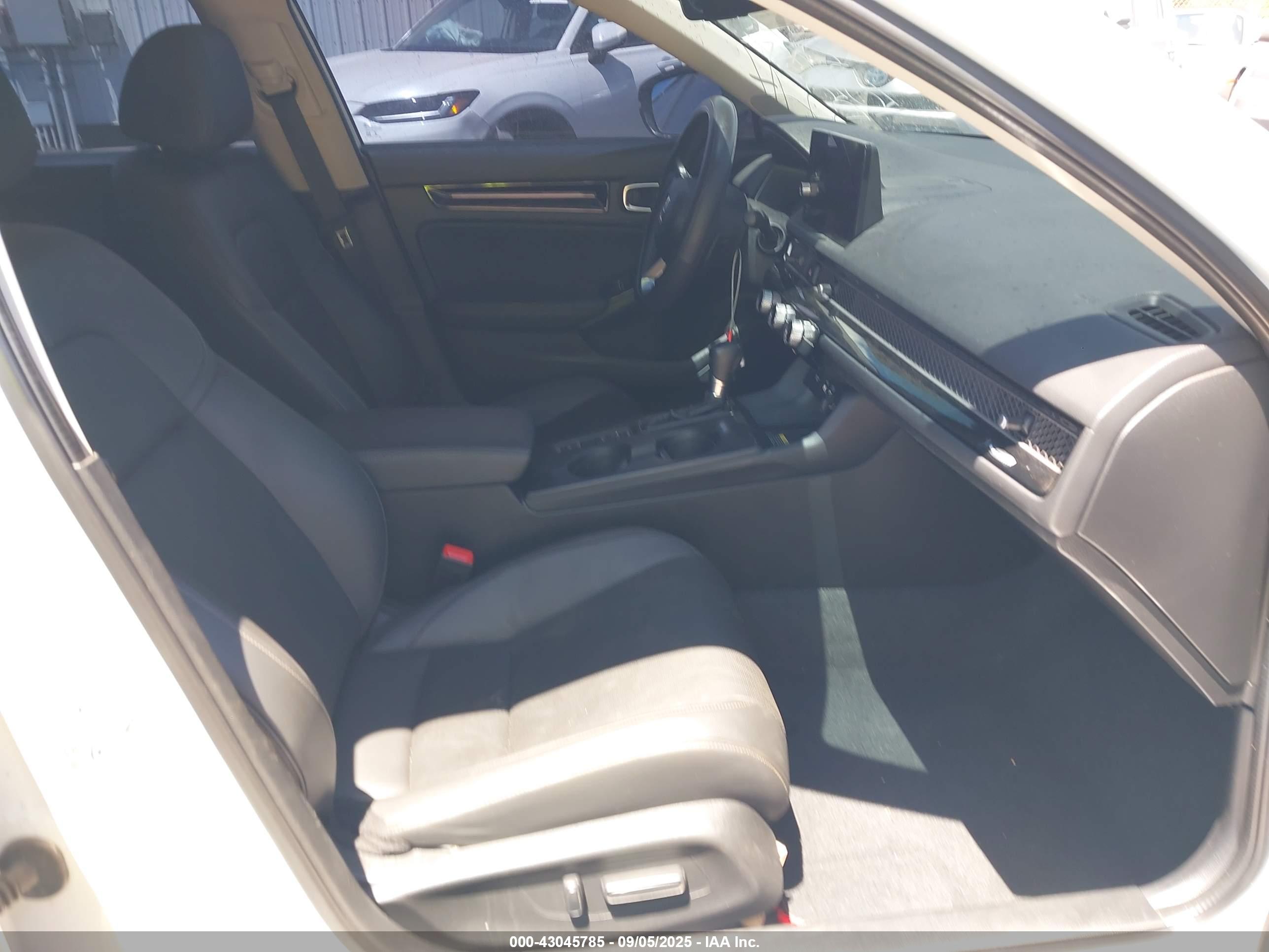 HONDA CIVIC image 5