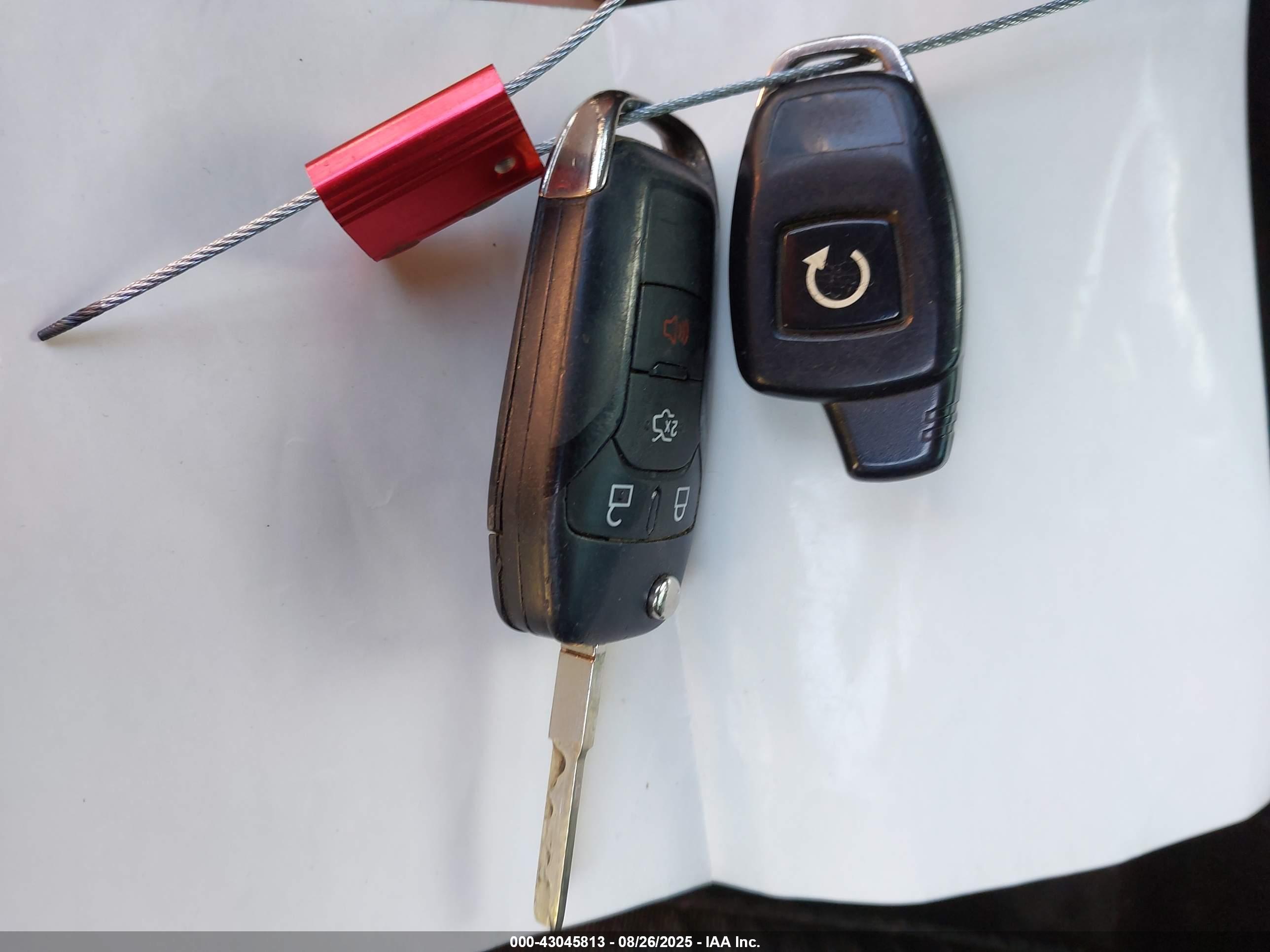 FORD FUSION image 11