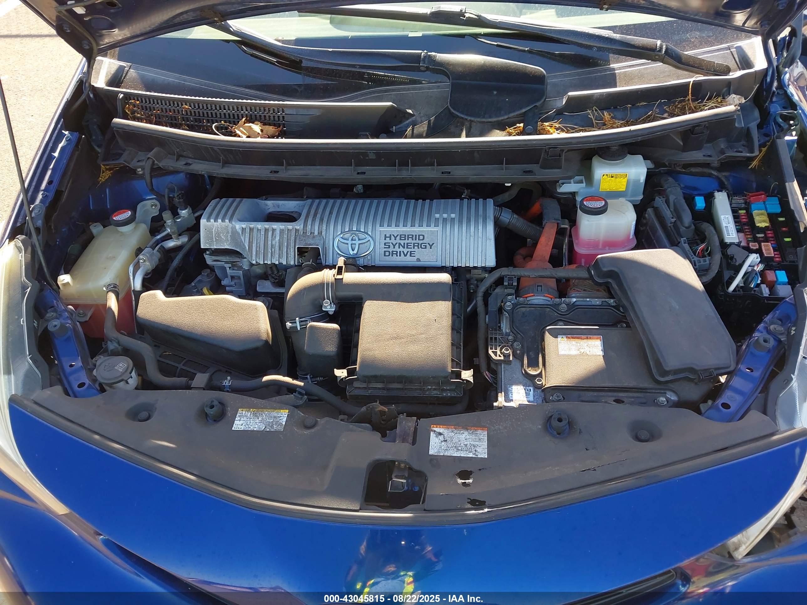 TOYOTA PRIUS image 10