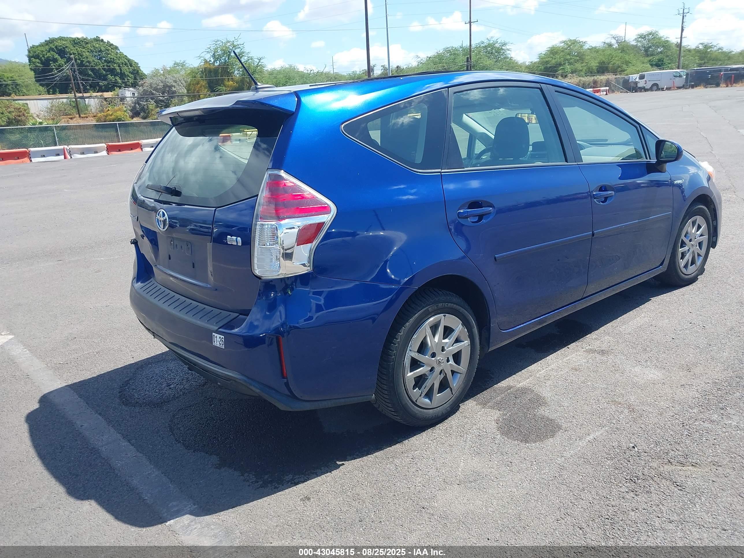TOYOTA PRIUS image 4
