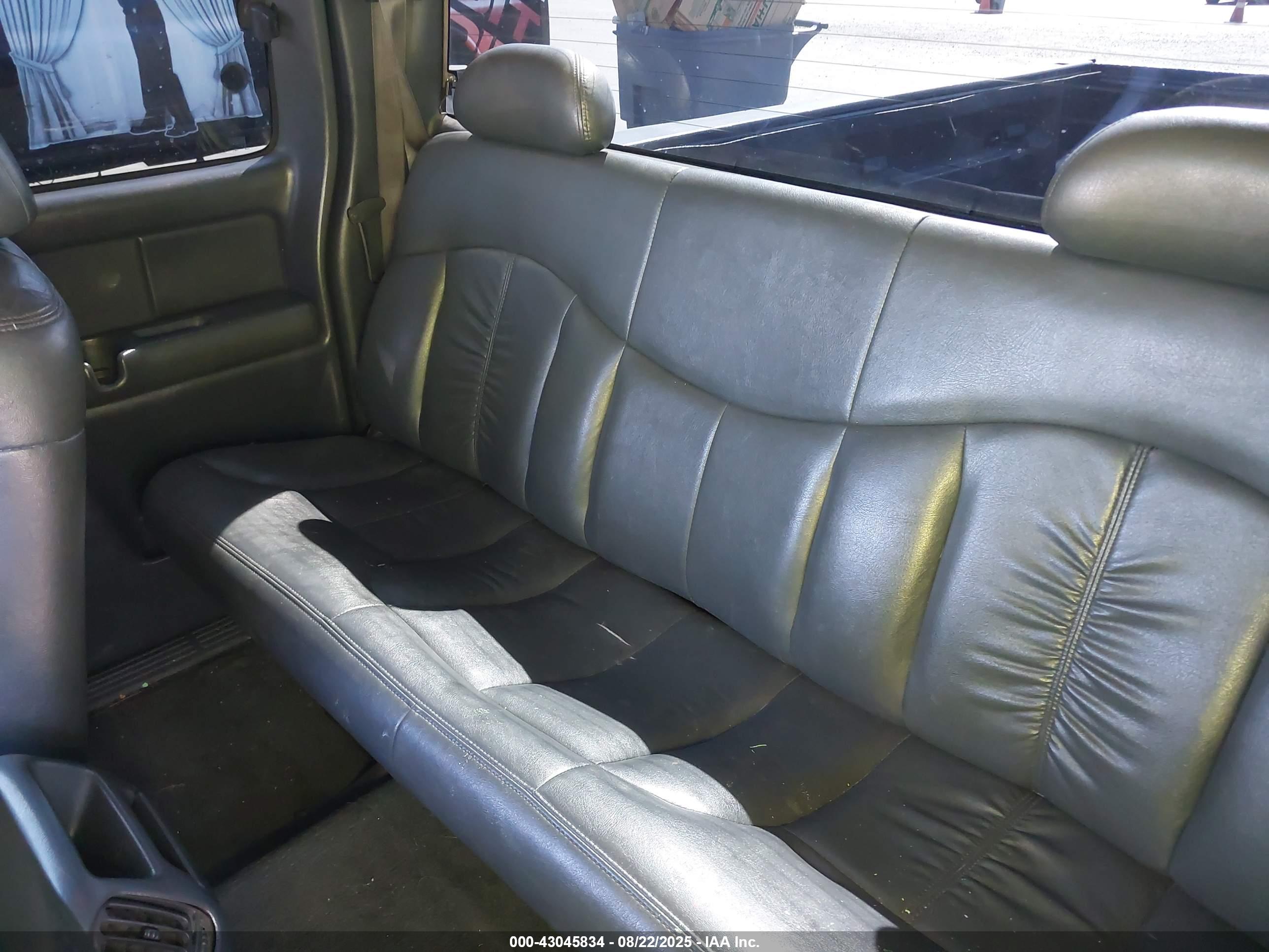 GMC SIERRA image 8