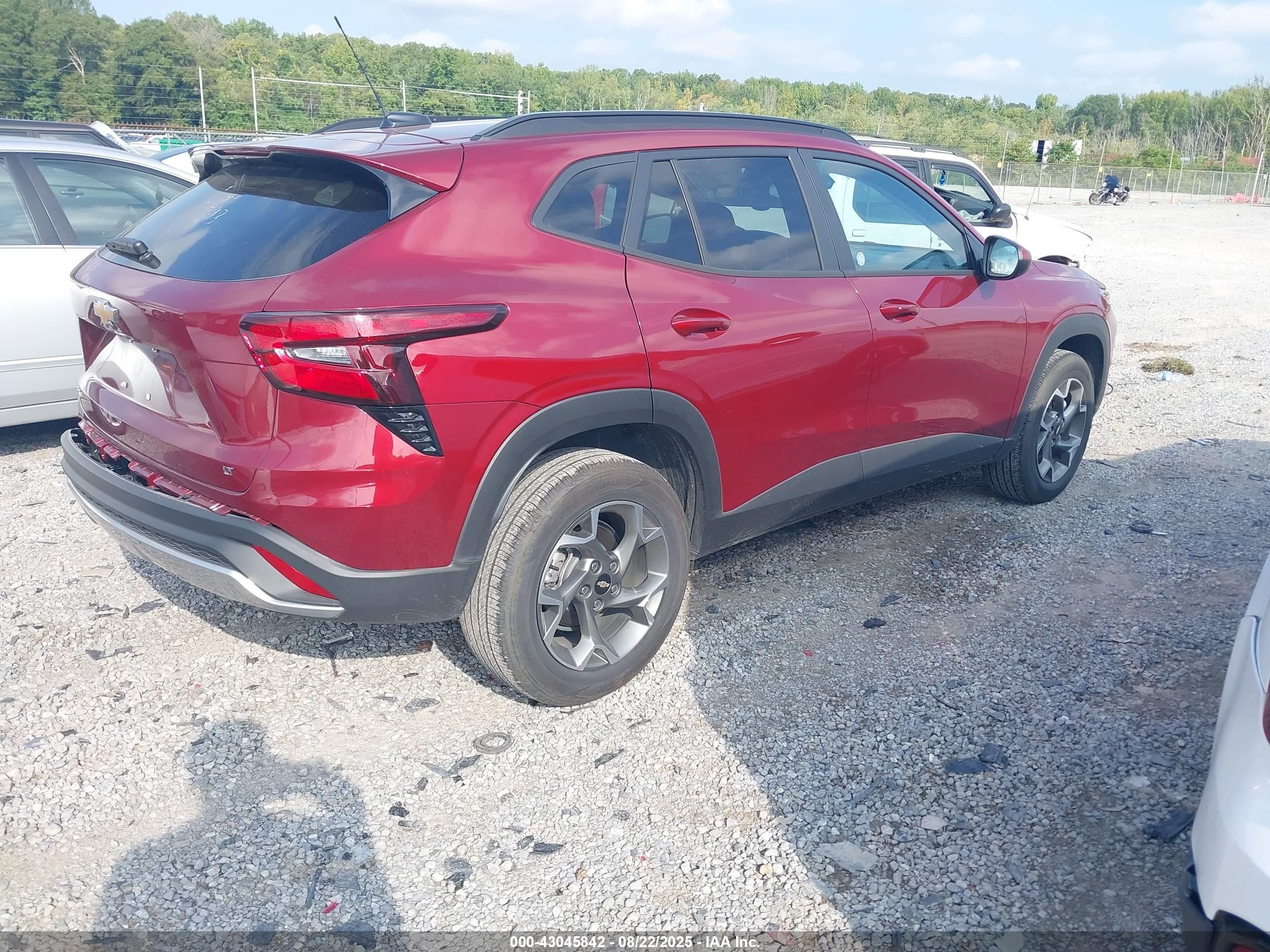 CHEVROLET TRAX image 4