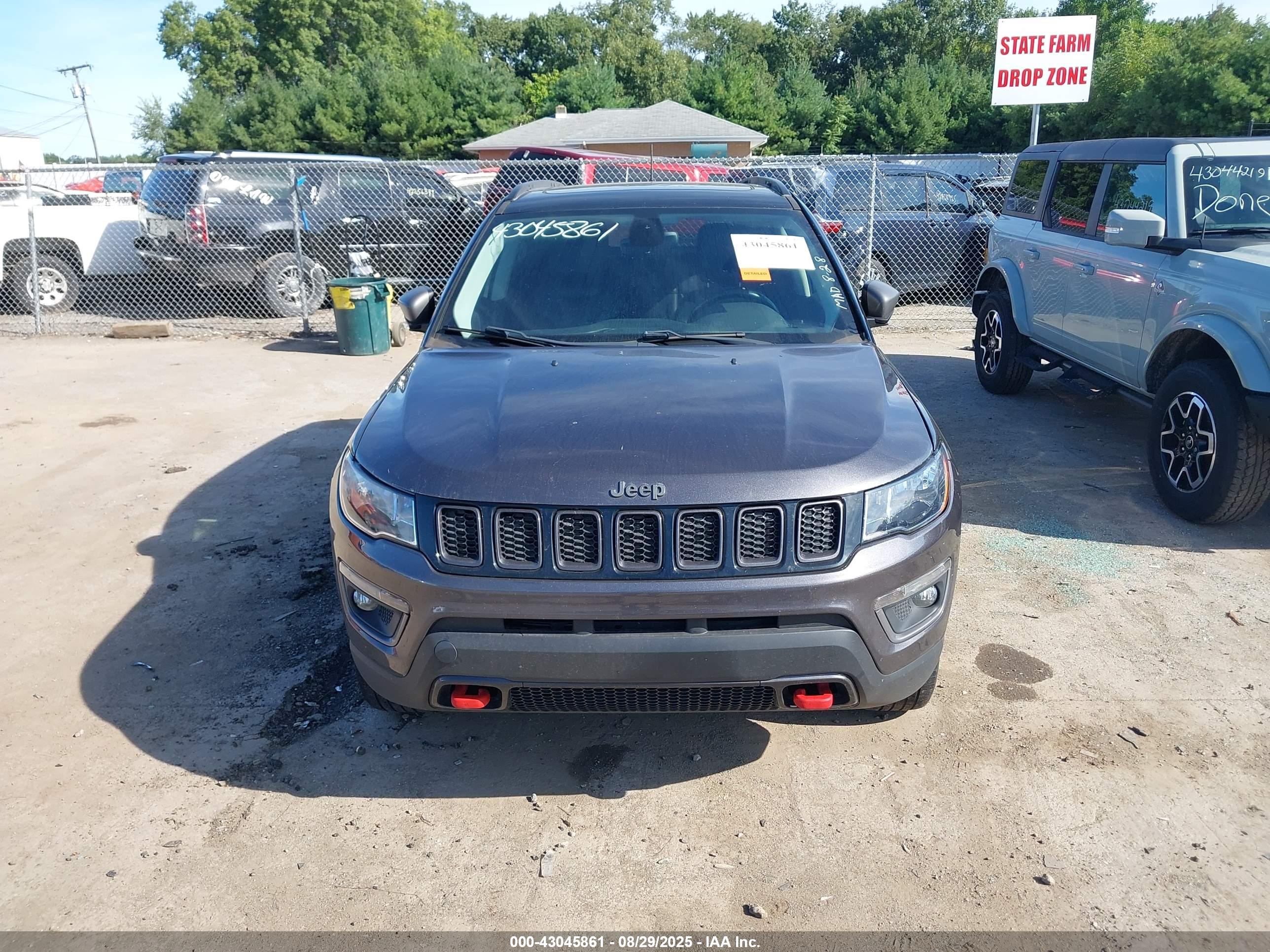 JEEP COMPASS image 6