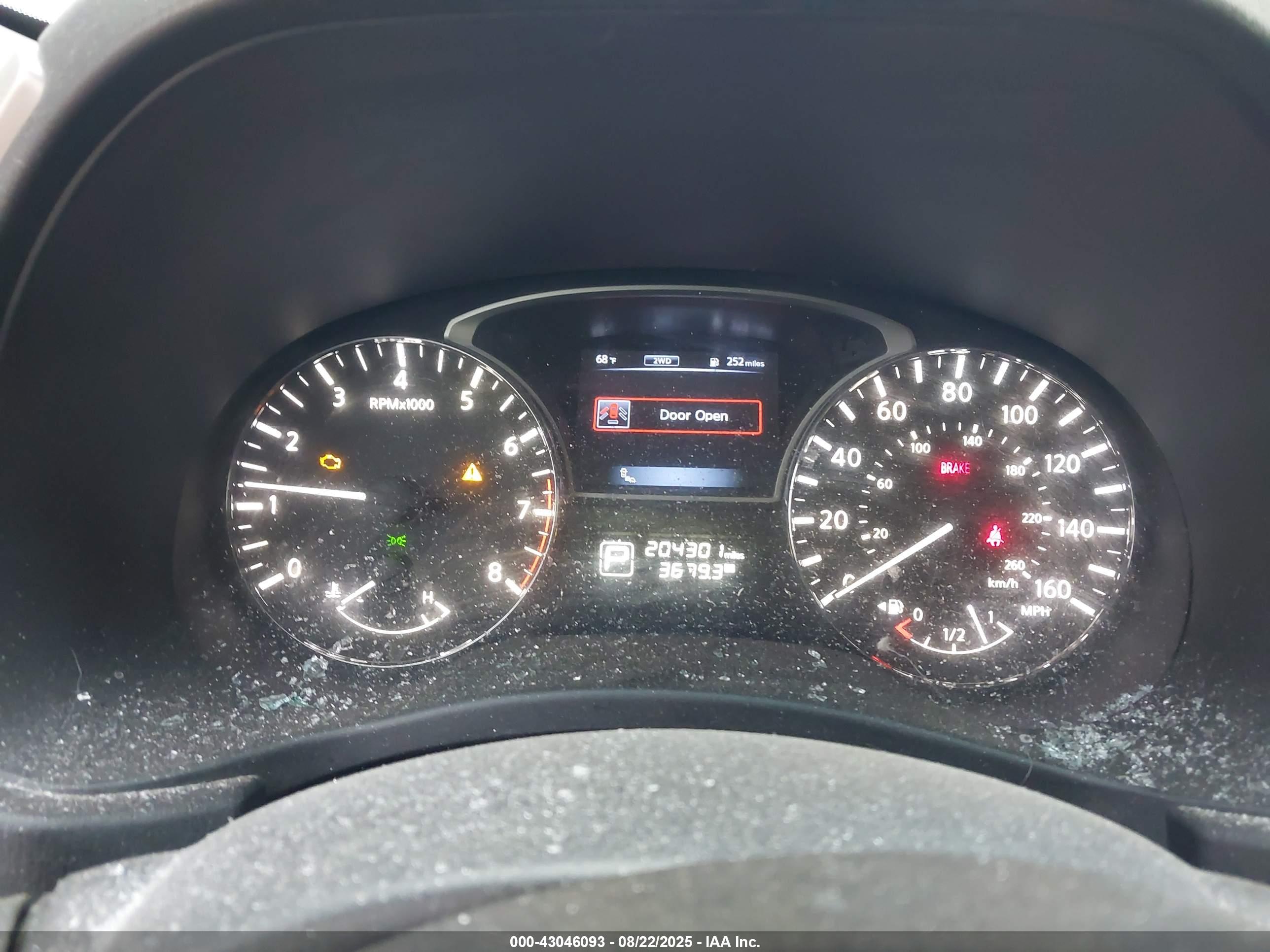 NISSAN PATHFINDER image 7