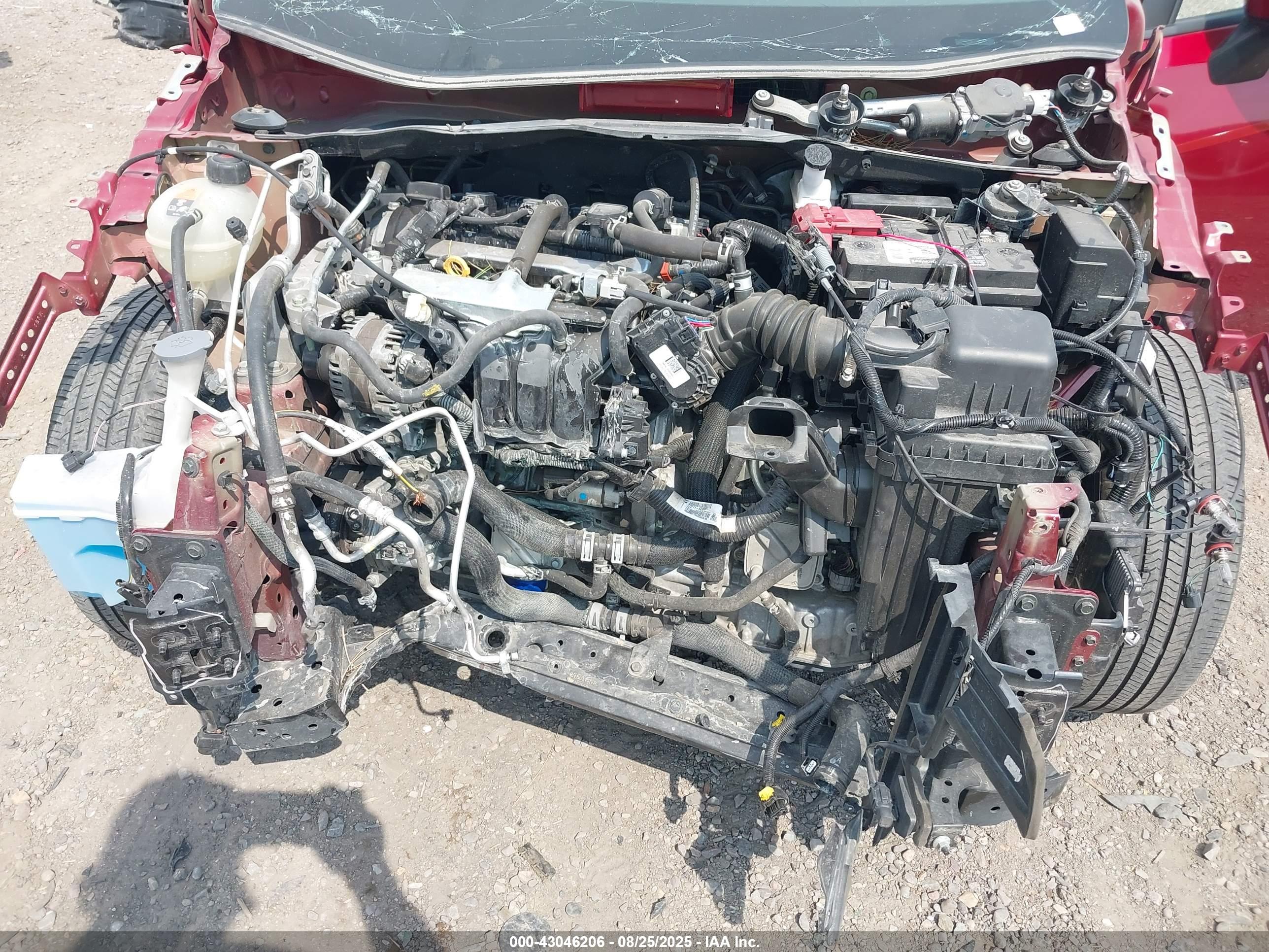 NISSAN VERSA image 10